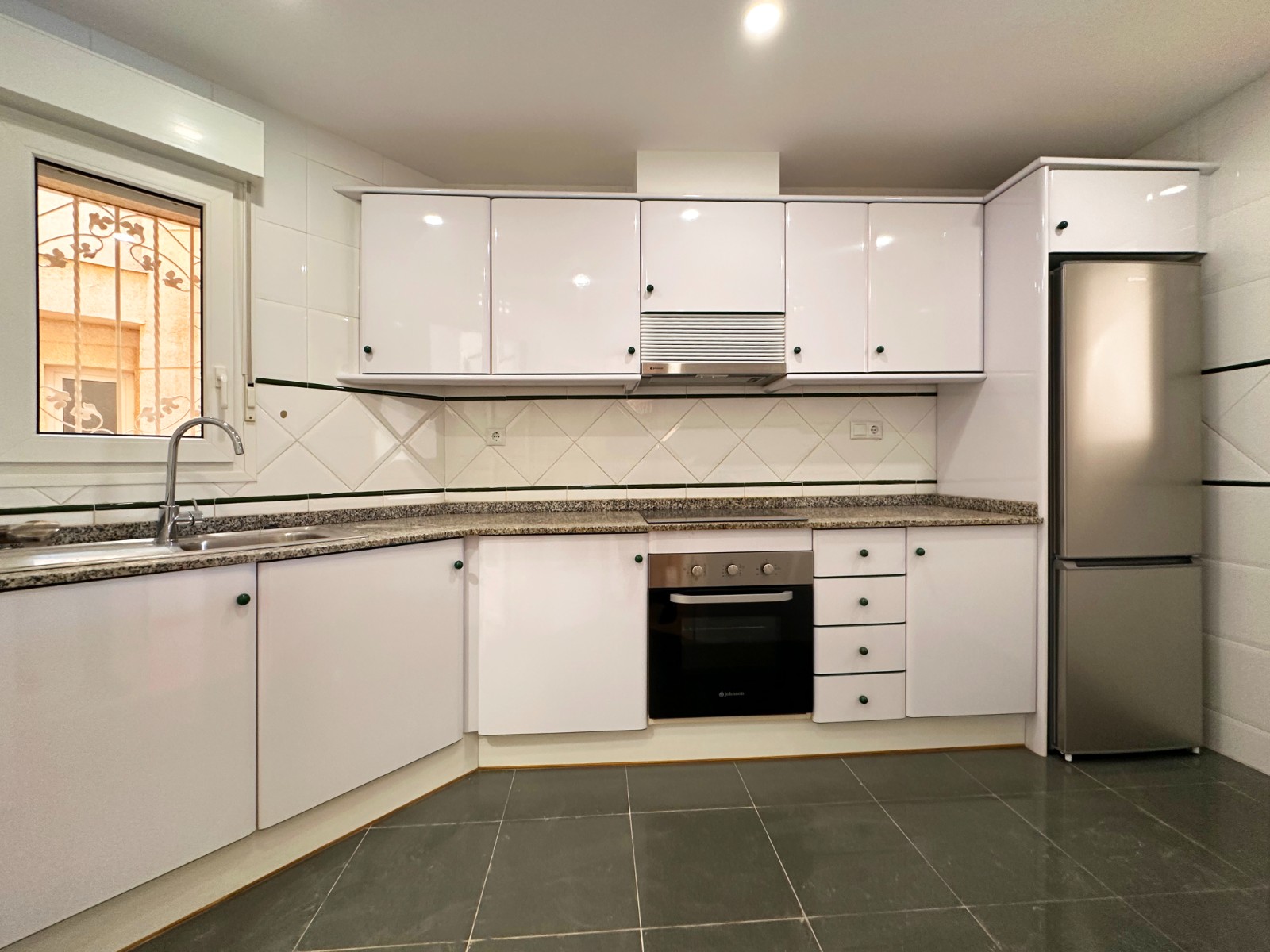 For sale - 2 Bedroom 1 Bathroom Apartment in Orihuela Costa - Costa Blanca  - Alicante
