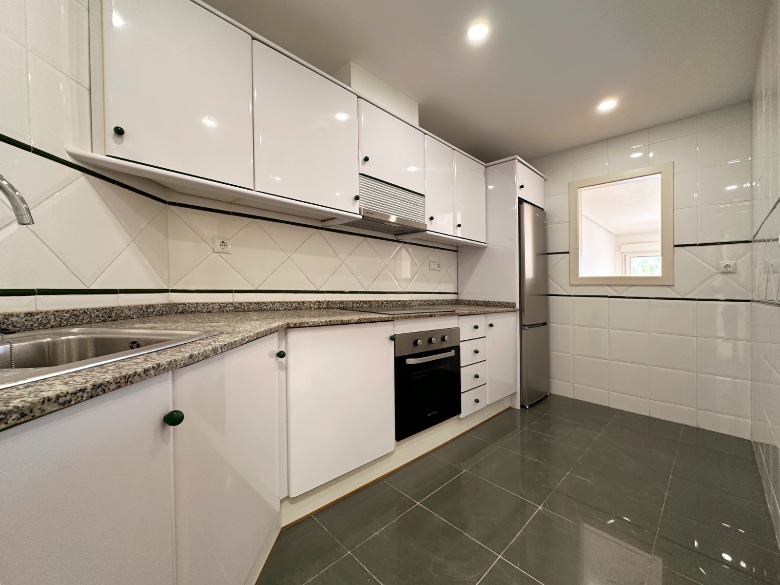 For sale - 2 Bedroom 1 Bathroom Apartment in Orihuela Costa - Costa Blanca  - Alicante