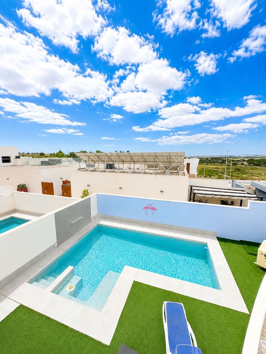 For sale - 4 Bedroom 4 Bathroom Villa in Benijofar - Costa Blanca  - Alicante