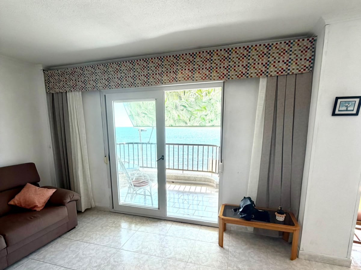 For sale - 3 Bedroom 2 Bathroom Apartment in Torrevieja - Costa Blanca  - Alicante