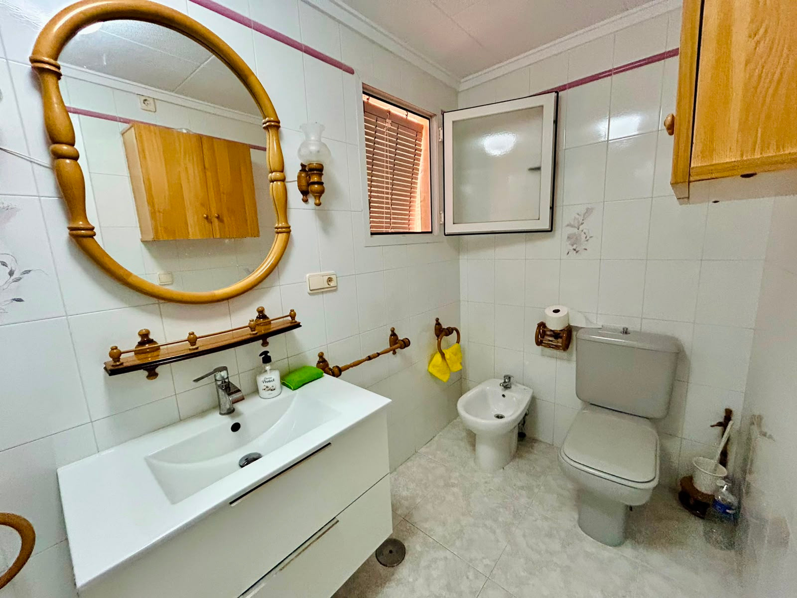 For sale - 3 Bedroom 2 Bathroom Apartment in Torrevieja - Costa Blanca  - Alicante