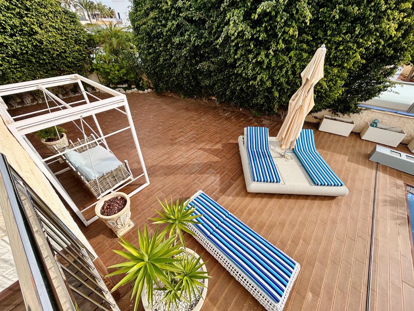 For sale - 5 Bedroom 4 Bathroom Villa in Torrevieja - Costa Blanca  - Alicante