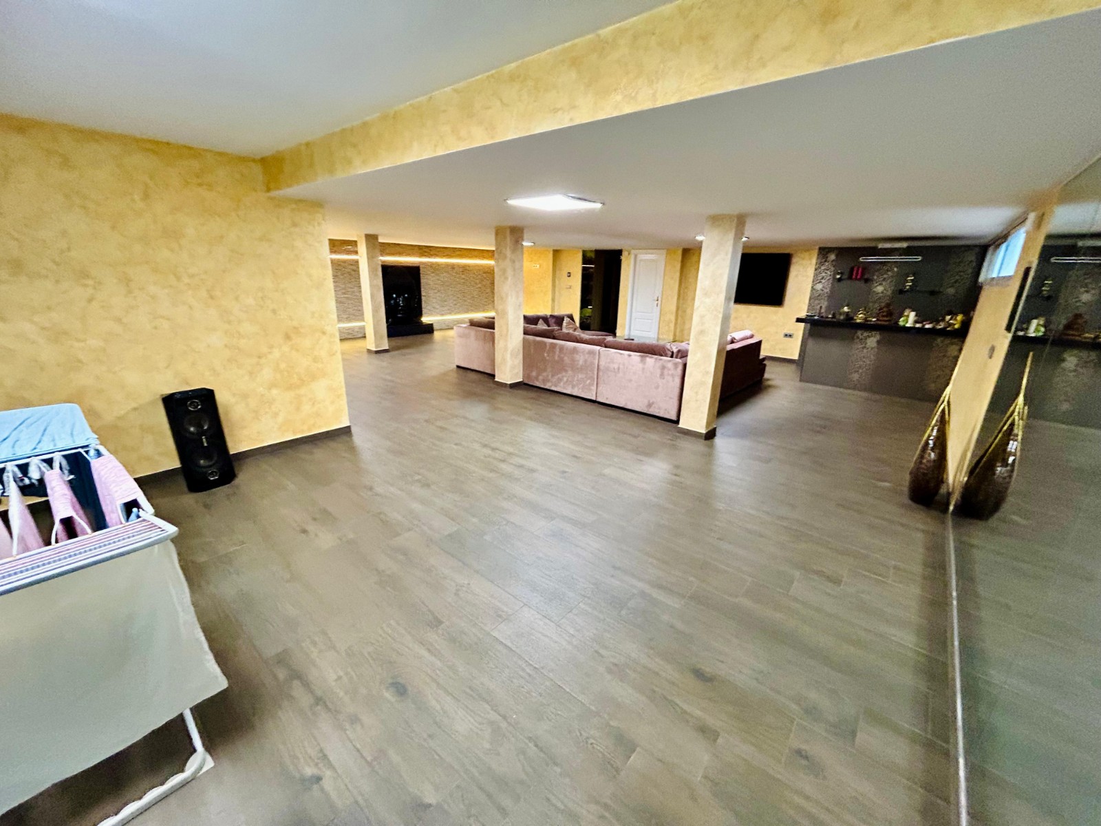 For sale - 5 Bedroom 4 Bathroom Villa in Torrevieja - Costa Blanca  - Alicante