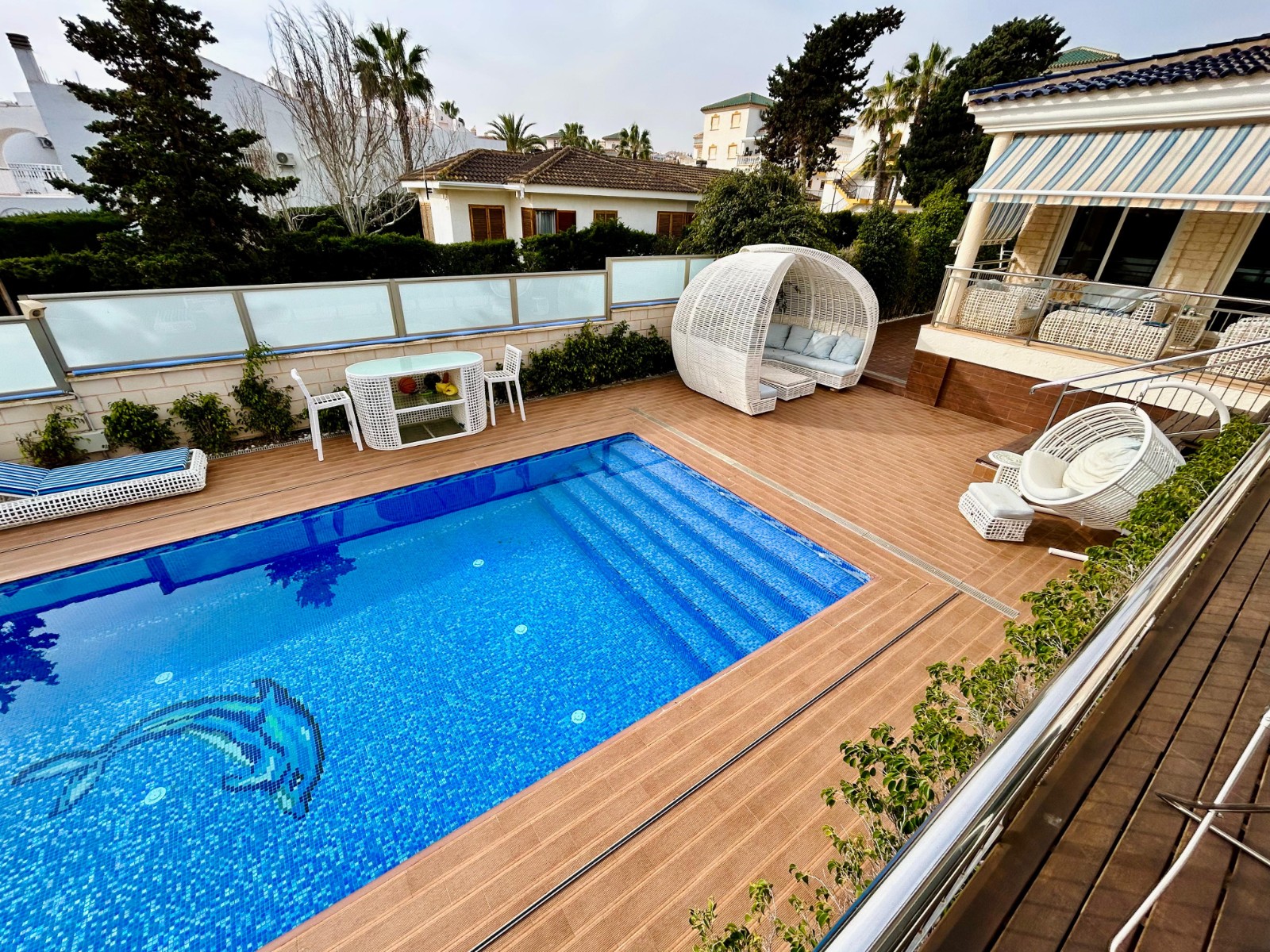 For sale - 5 Bedroom 4 Bathroom Villa in Torrevieja - Costa Blanca  - Alicante