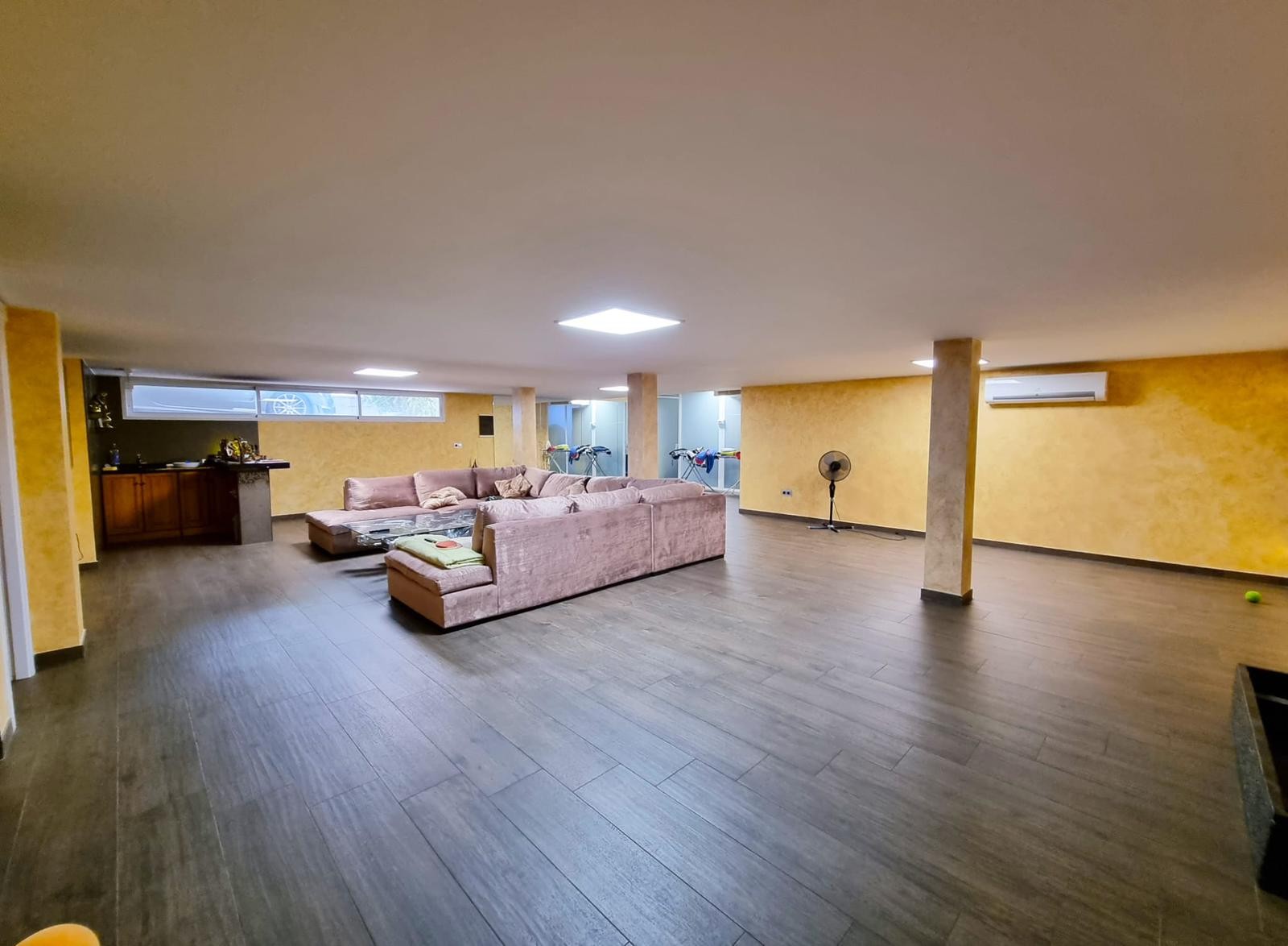 For sale - 5 Bedroom 4 Bathroom Villa in Torrevieja - Costa Blanca  - Alicante