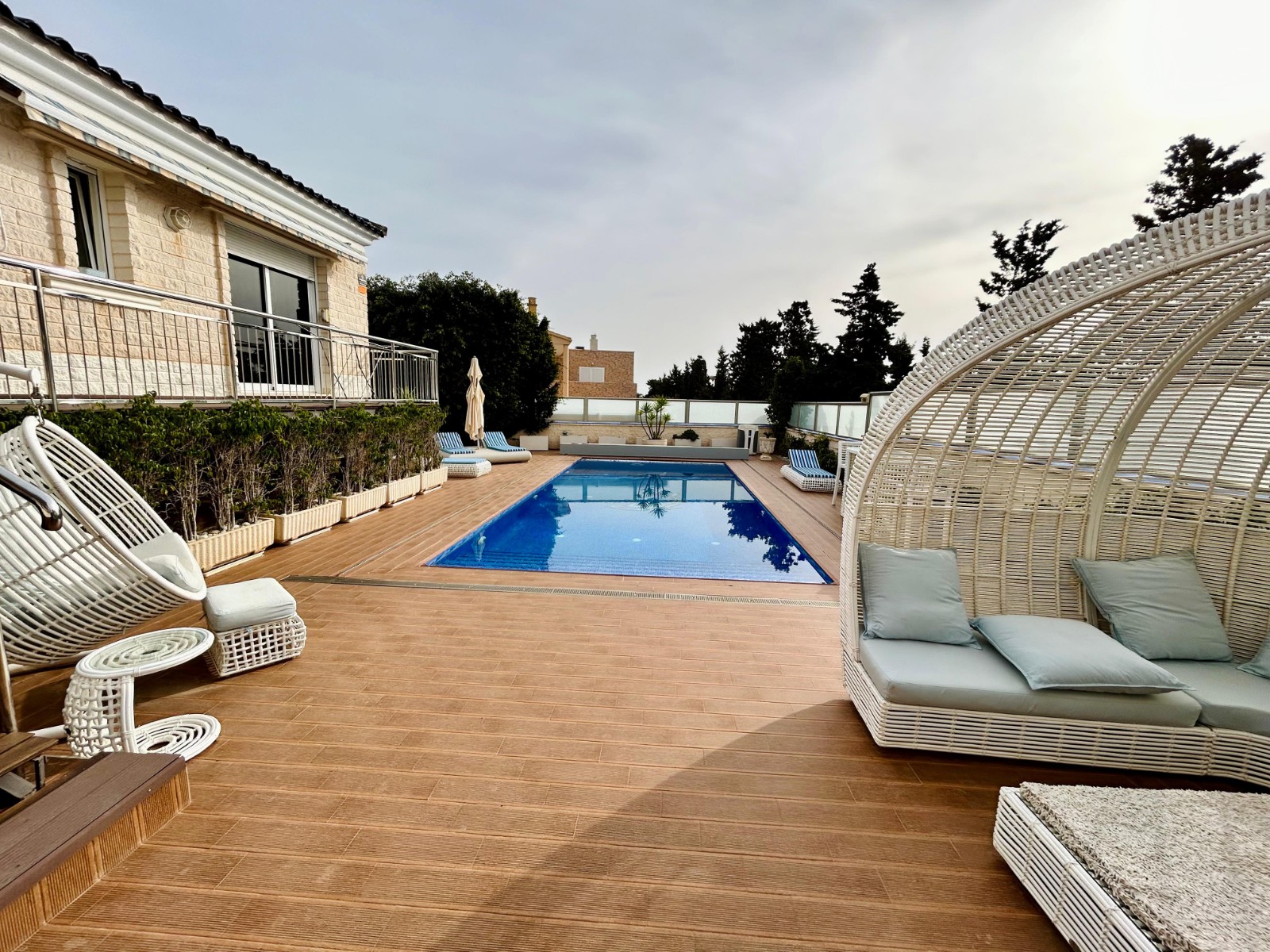 For sale - 5 Bedroom 4 Bathroom Villa in Torrevieja - Costa Blanca  - Alicante
