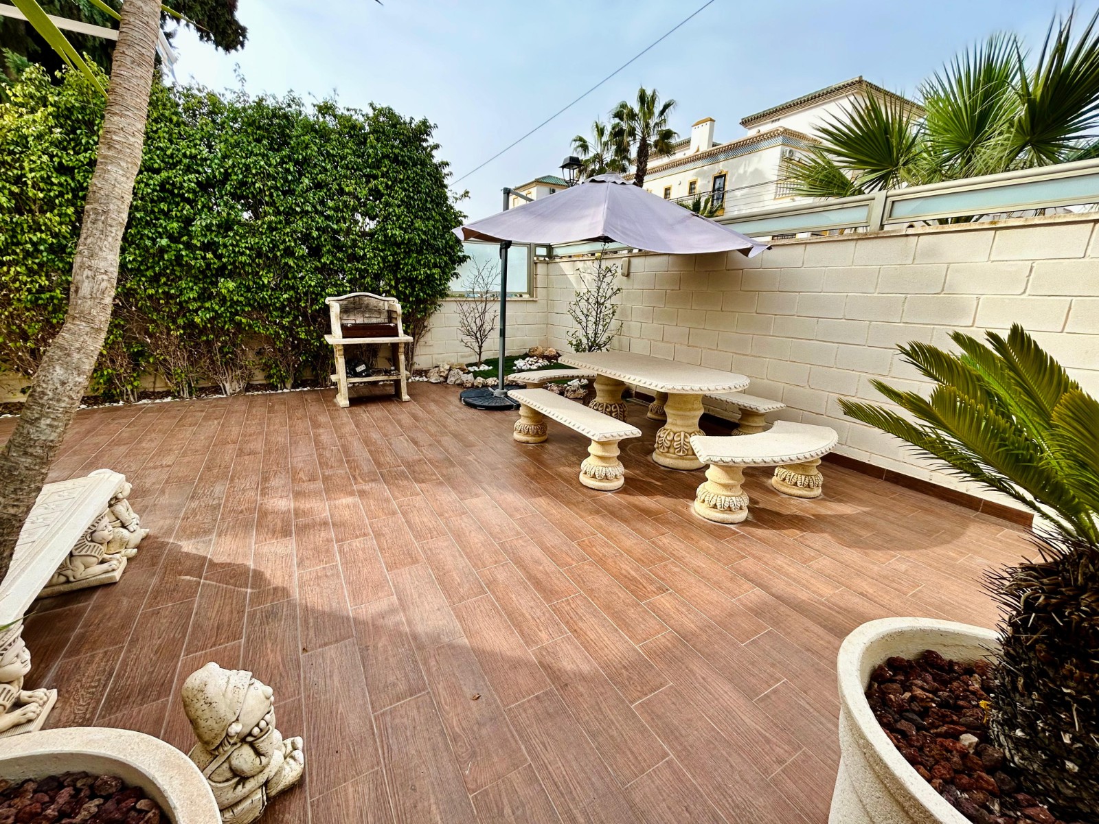 For sale - 5 Bedroom 4 Bathroom Villa in Torrevieja - Costa Blanca  - Alicante
