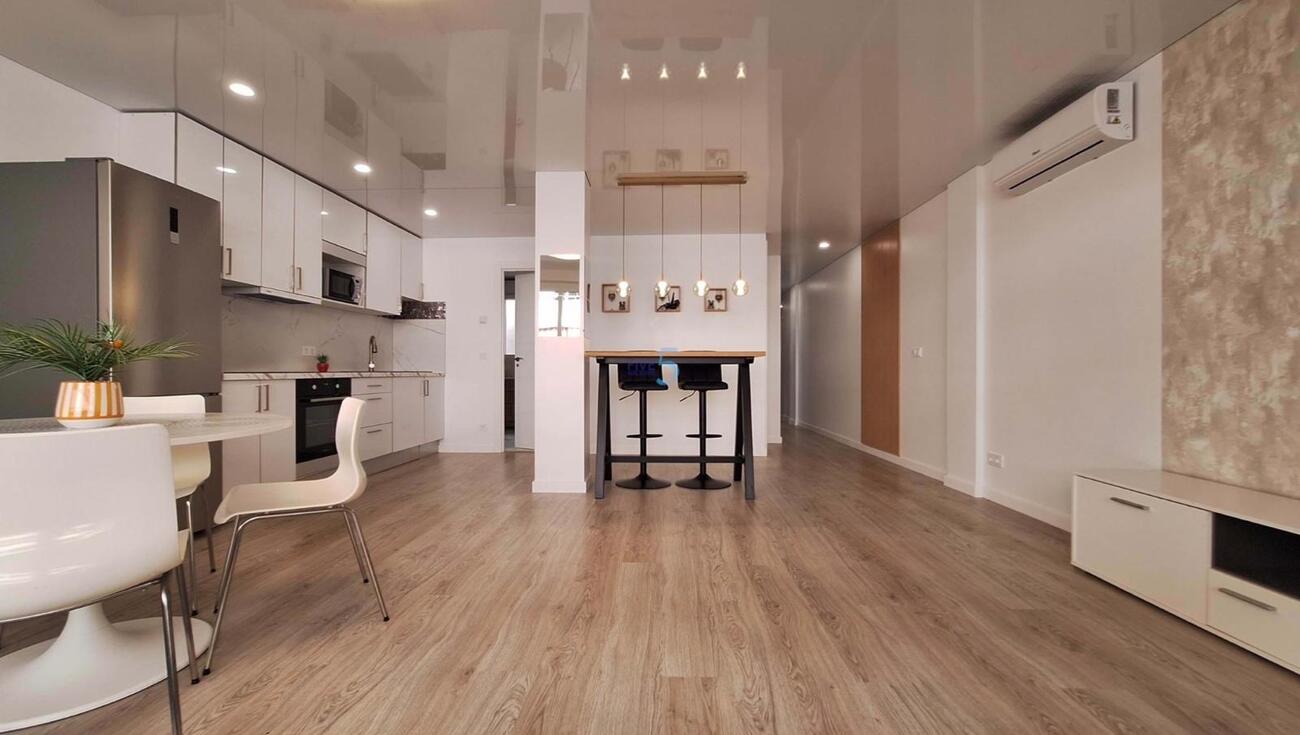 For sale - 3 Bedroom 2 Bathroom Apartment in Torrevieja - Playa Acecion  - Alicante