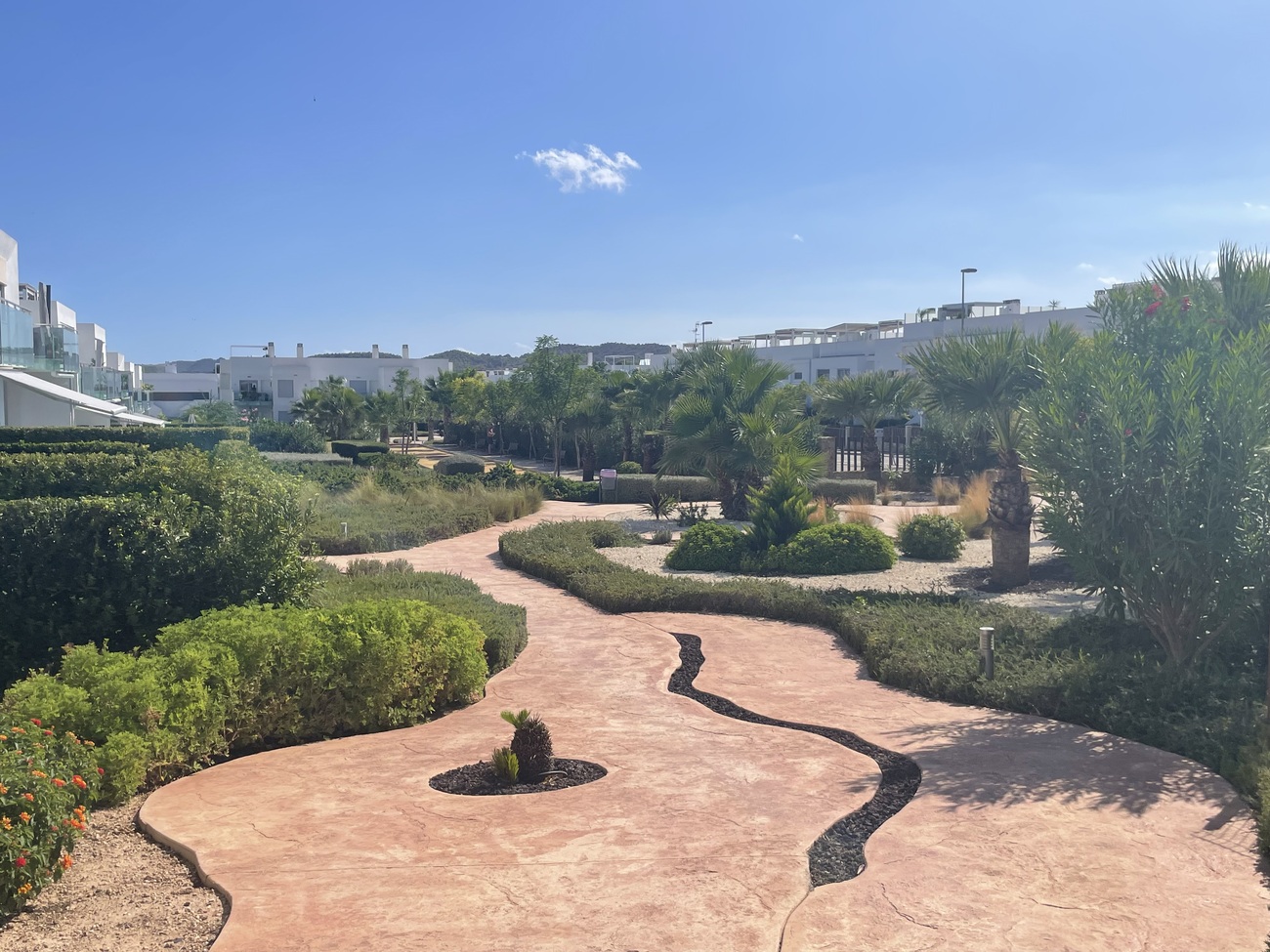 For sale - 2 Bedroom 2 Bathroom Apartment in Vistabella Golf Entre Naranjos -  - Alicante