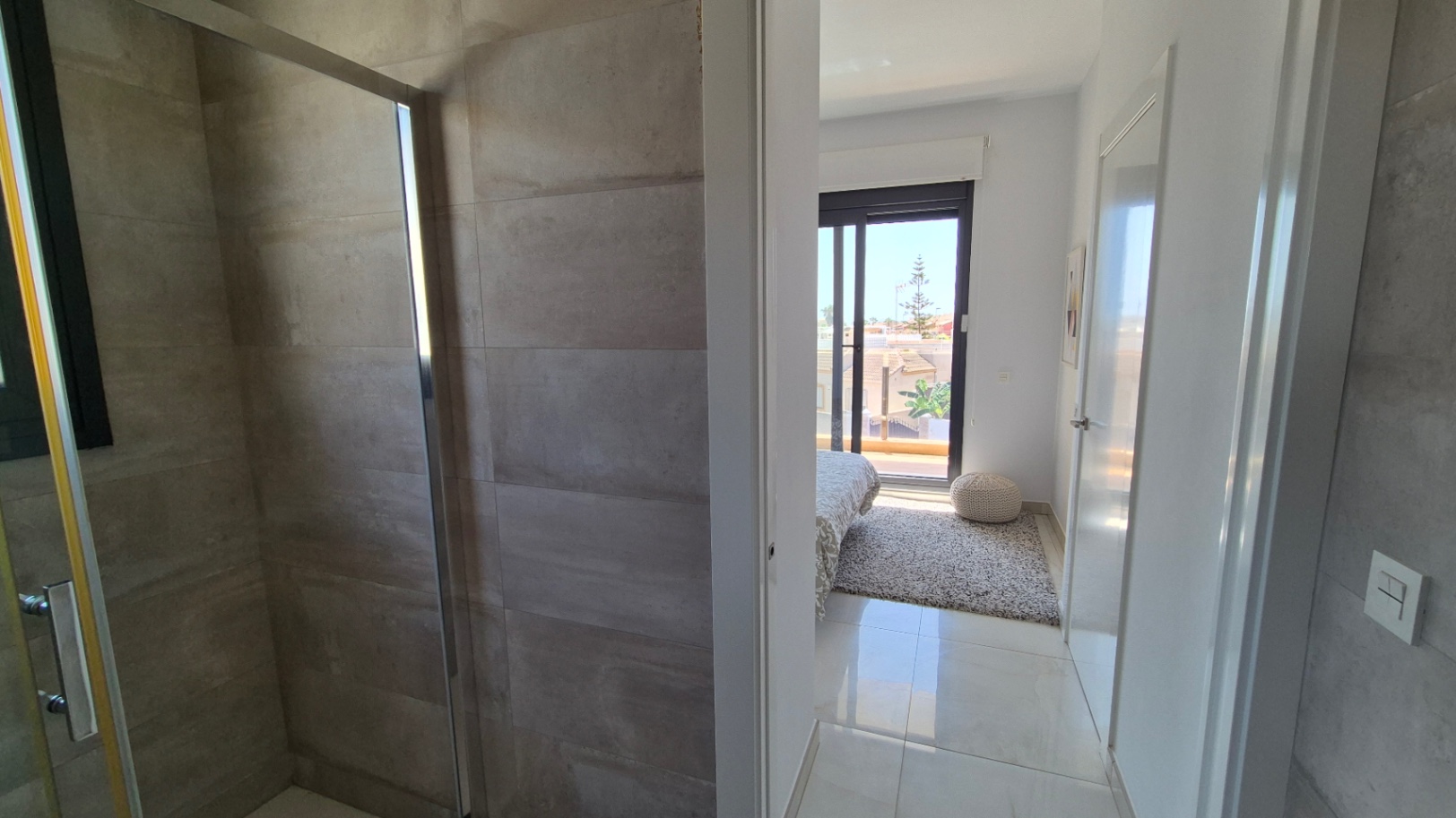 For sale - 4 Bedroom 4 Bathroom Villa in Torrevieja - Costa Blanca  - Alicante