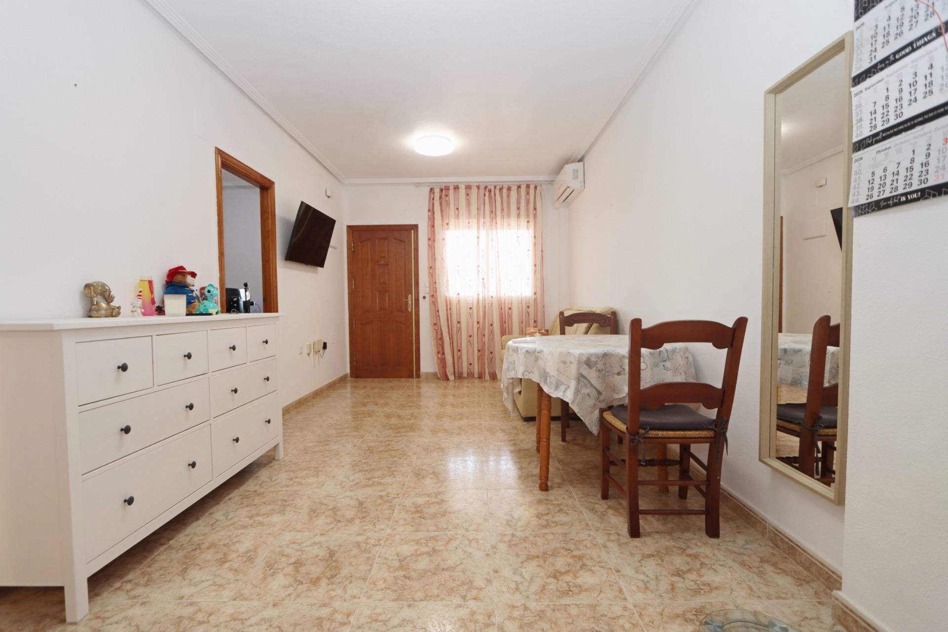 For sale - 2 Bedroom 1 Bathroom Apartment in Orihuela - Los Balcones Y Los Altos  - Alicante