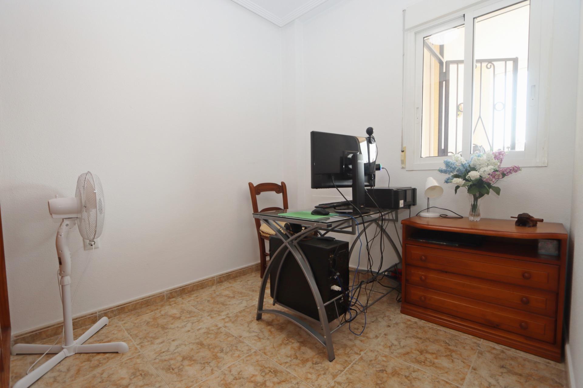 For sale - 2 Bedroom 1 Bathroom Apartment in Orihuela - Los Balcones Y Los Altos  - Alicante