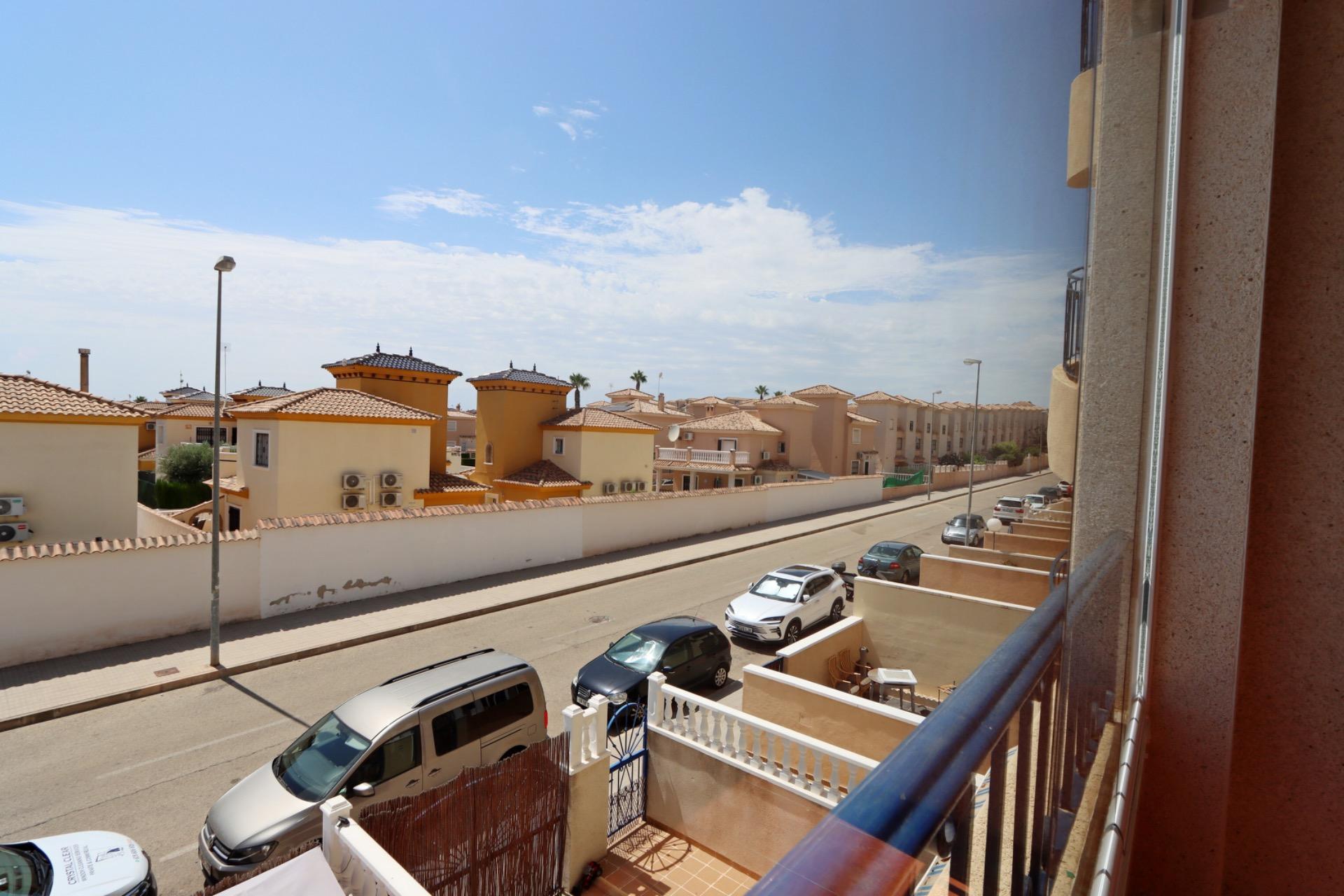For sale - 2 Bedroom 1 Bathroom Apartment in Orihuela - Los Balcones Y Los Altos  - Alicante