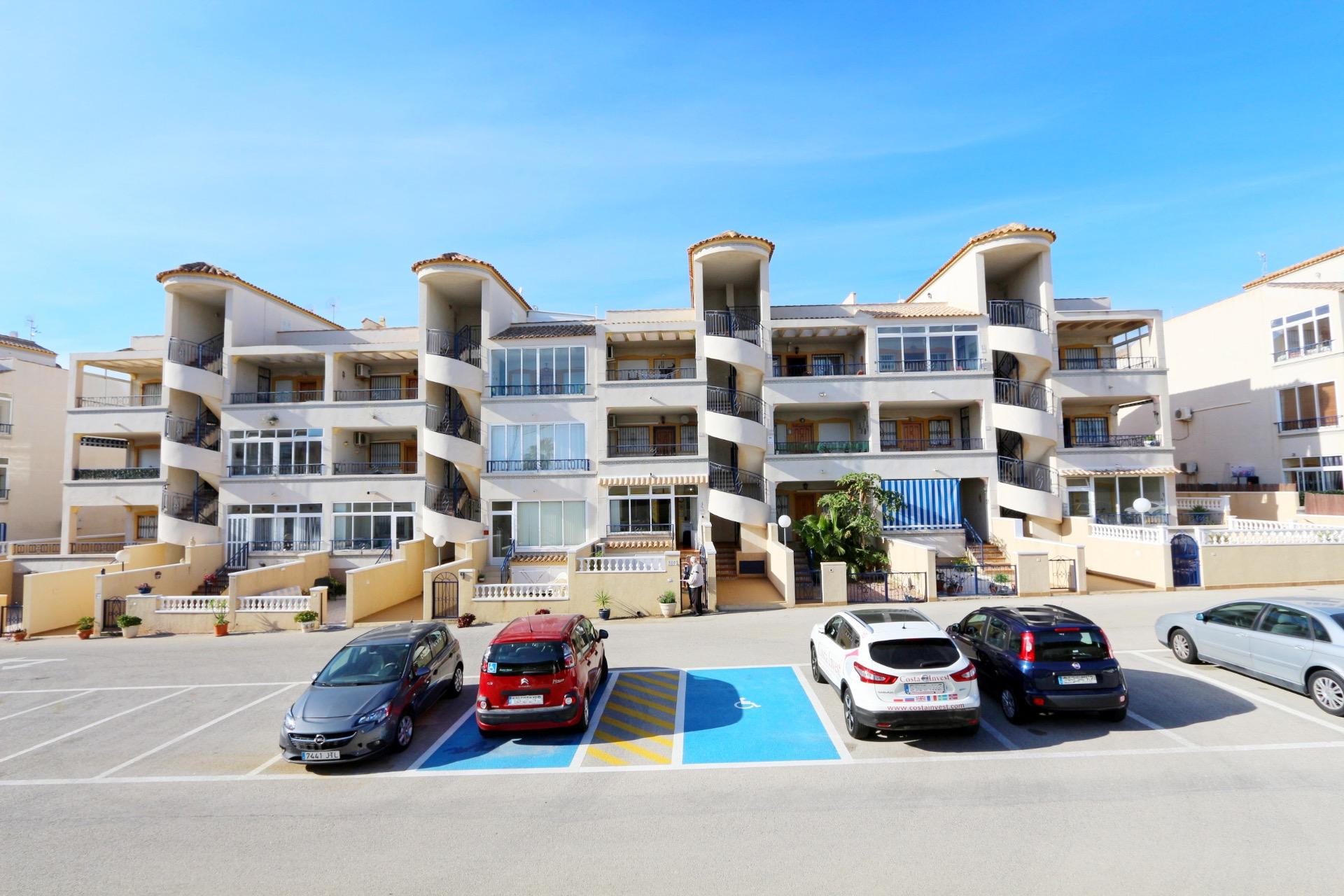 For sale - 2 Bedroom 1 Bathroom Apartment in Orihuela - Los Balcones Y Los Altos  - Alicante