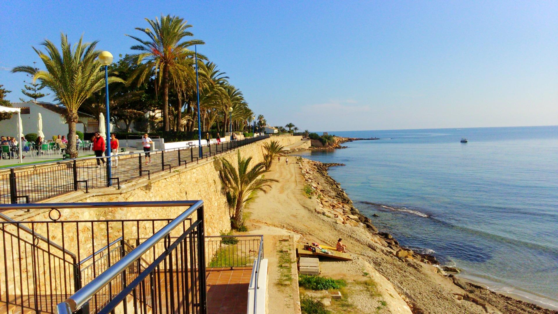 For sale - 2 Bedroom 1 Bathroom Apartment in Orihuela - Los Balcones Y Los Altos  - Alicante