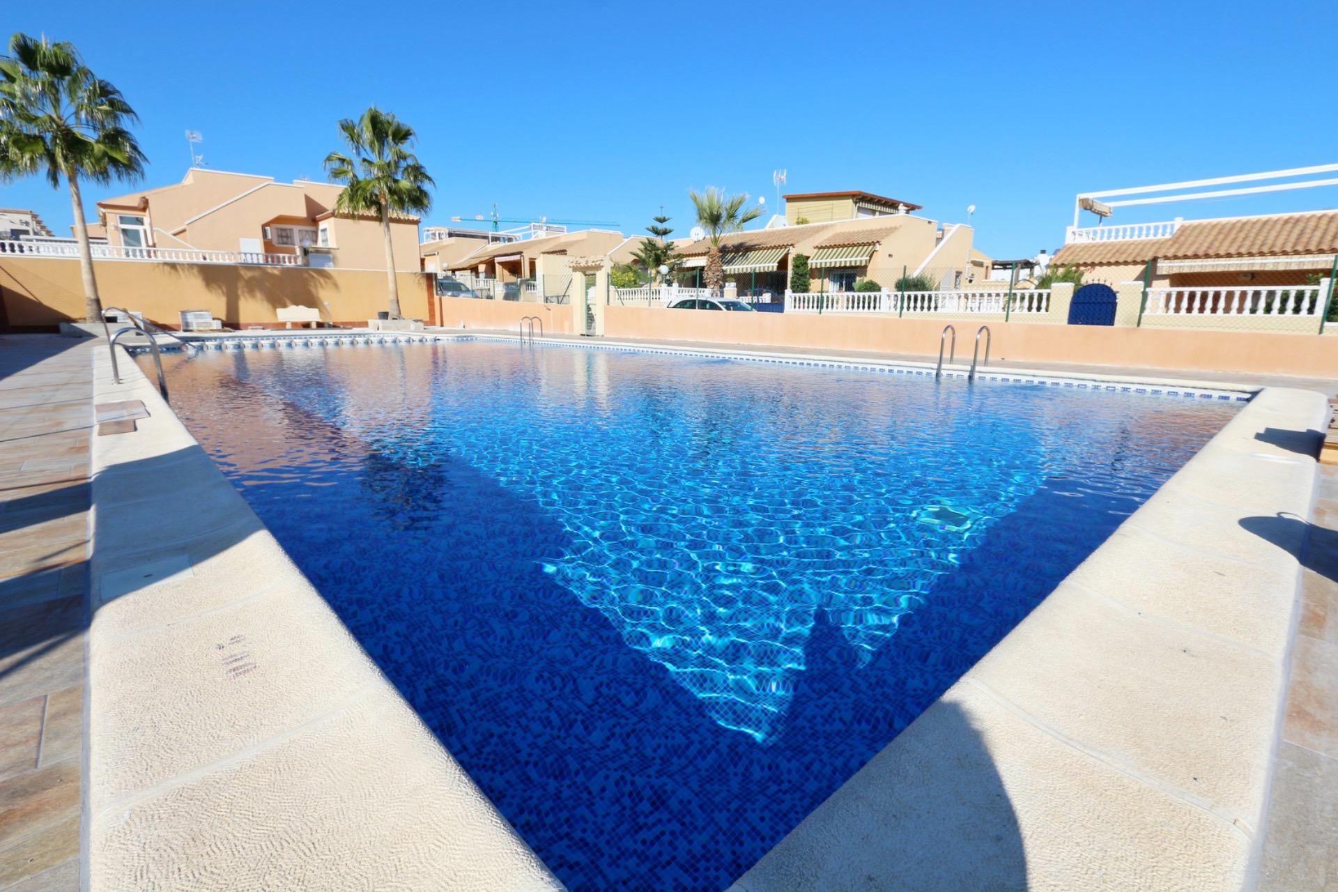 For sale - 2 Bedroom 1 Bathroom Apartment in Orihuela - Los Balcones Y Los Altos  - Alicante