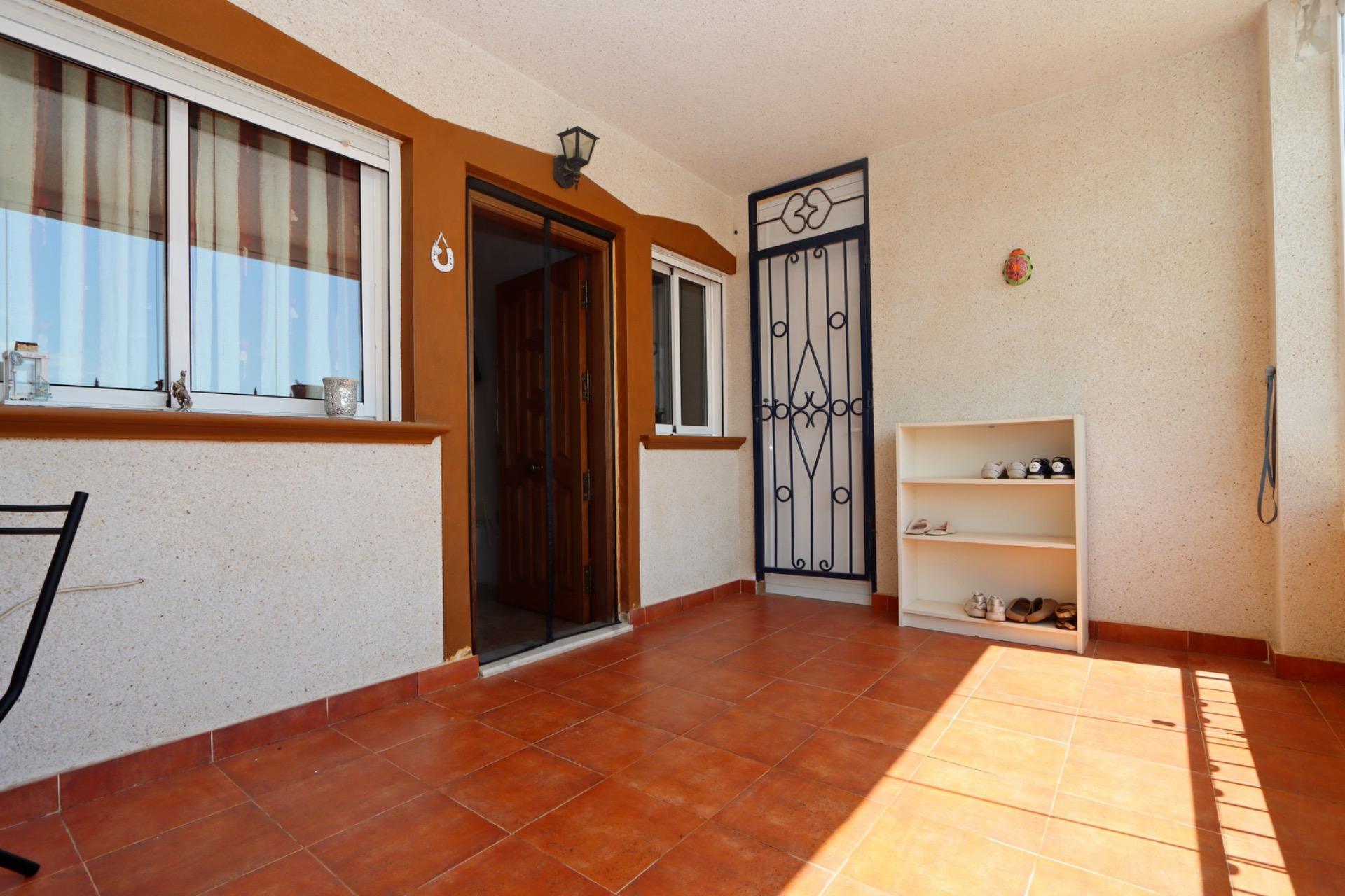 For sale - 2 Bedroom 1 Bathroom Apartment in Orihuela - Los Balcones Y Los Altos  - Alicante