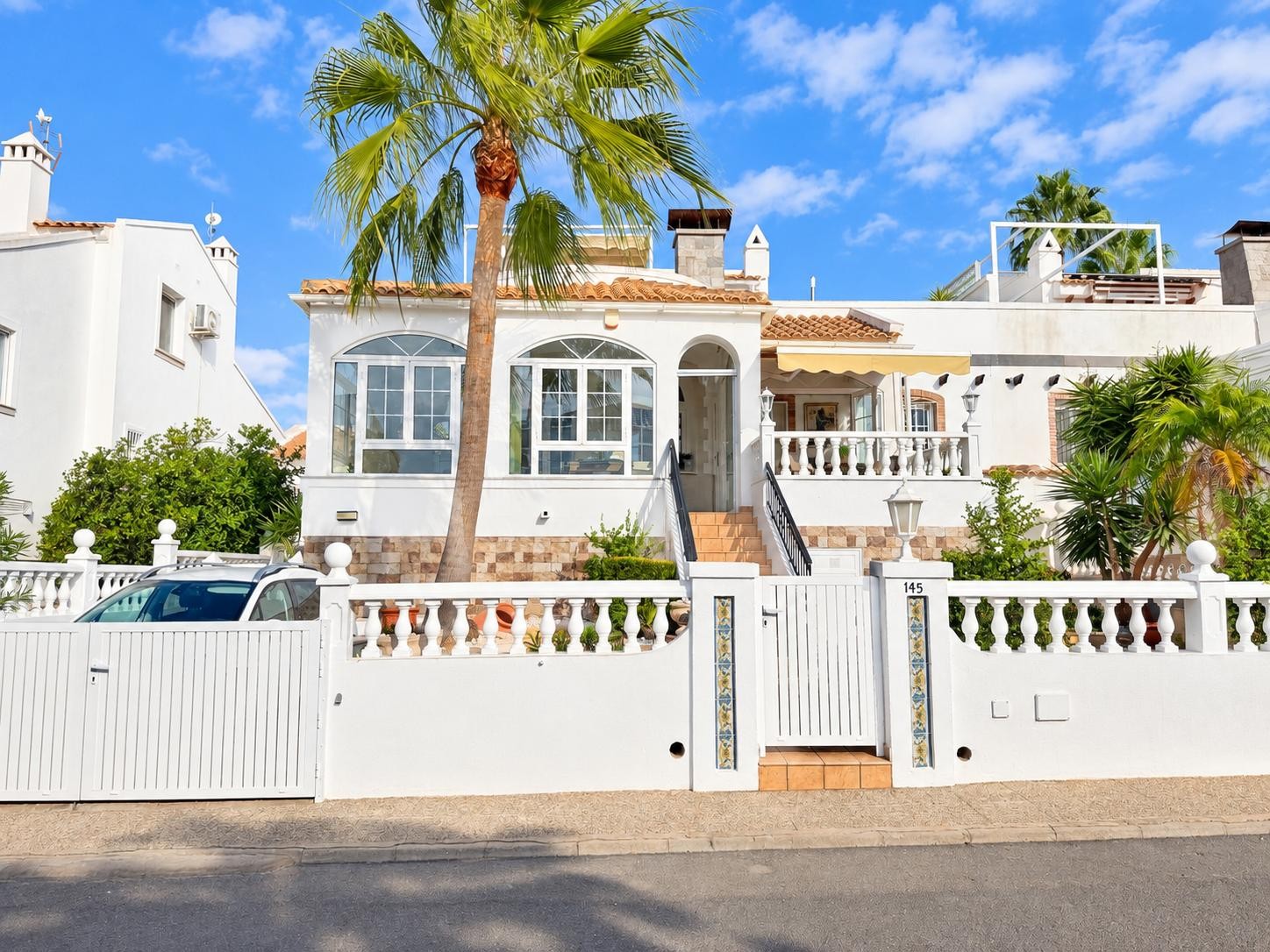 For sale - 3 Bedroom 2 Bathroom Villa in Orihuela Costa - Costa Blanca  - Alicante