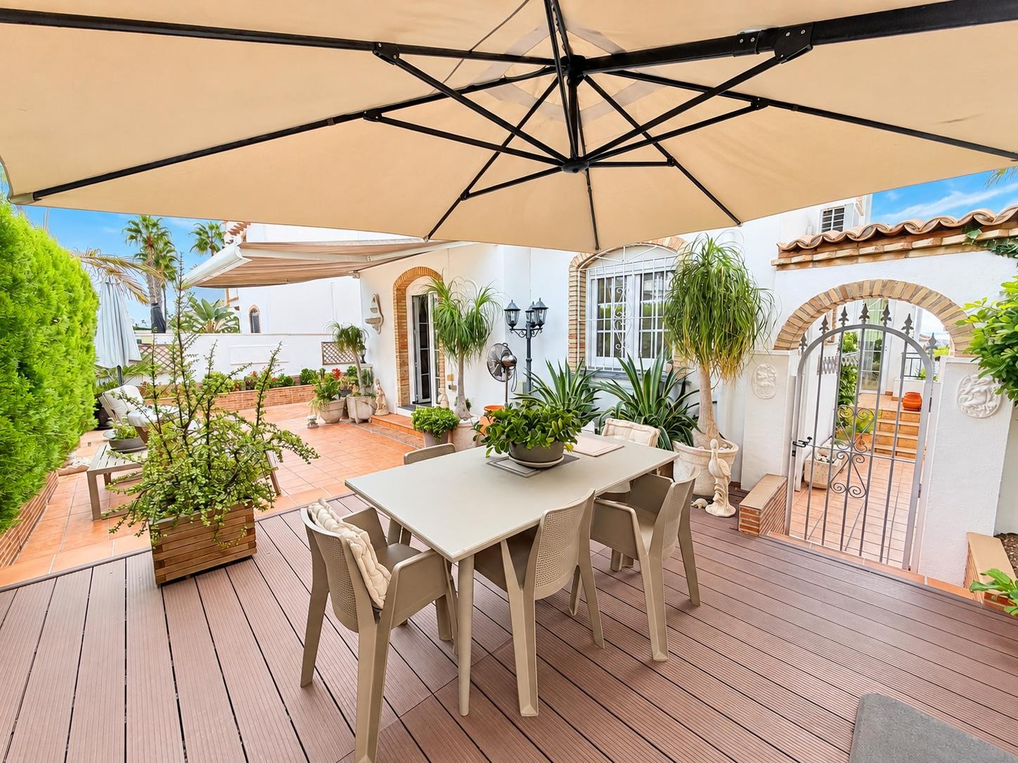 For sale - 3 Bedroom 2 Bathroom Villa in Orihuela Costa - Costa Blanca  - Alicante