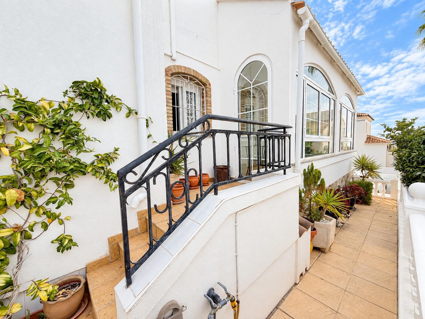 For sale - 3 Bedroom 2 Bathroom Villa in Orihuela Costa - Costa Blanca  - Alicante