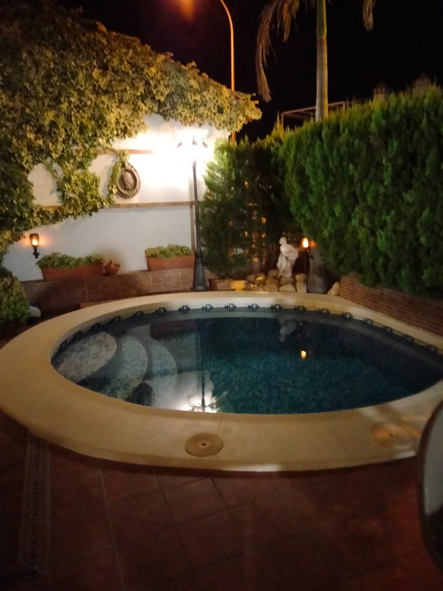 For sale - 3 Bedroom 2 Bathroom Villa in Orihuela Costa - Costa Blanca  - Alicante
