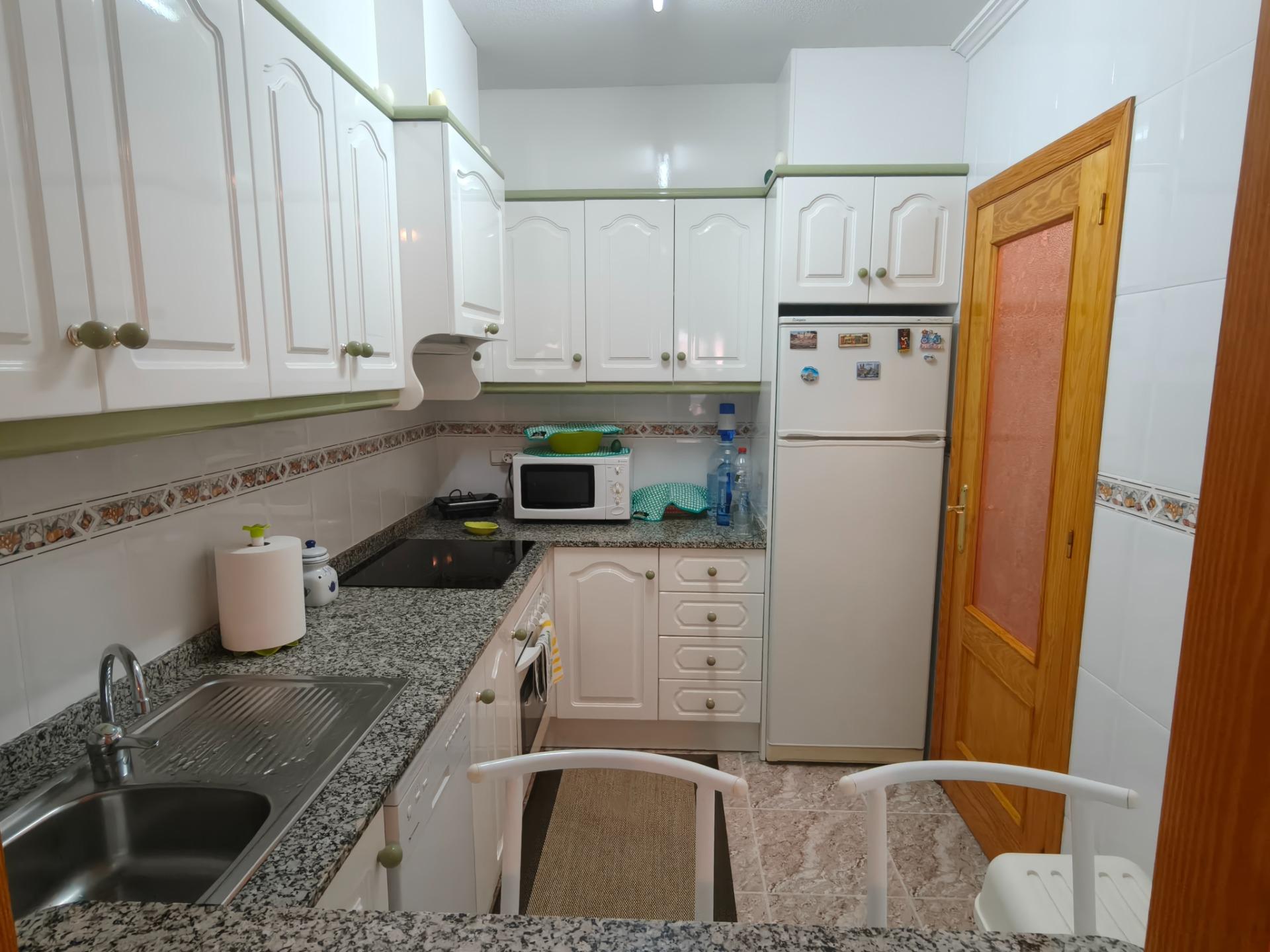 For sale - 2 Bedroom 1 Bathroom Apartment in Torrevieja - Playa Del Cura  - Alicante