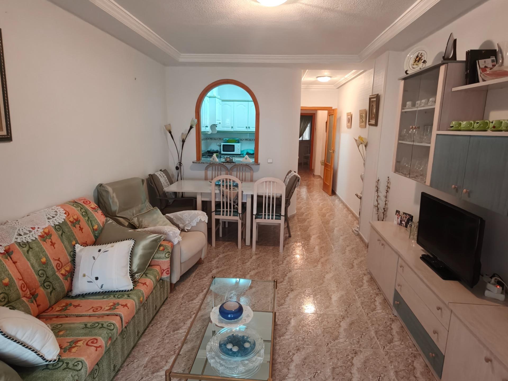 For sale - 2 Bedroom 1 Bathroom Apartment in Torrevieja - Playa Del Cura  - Alicante