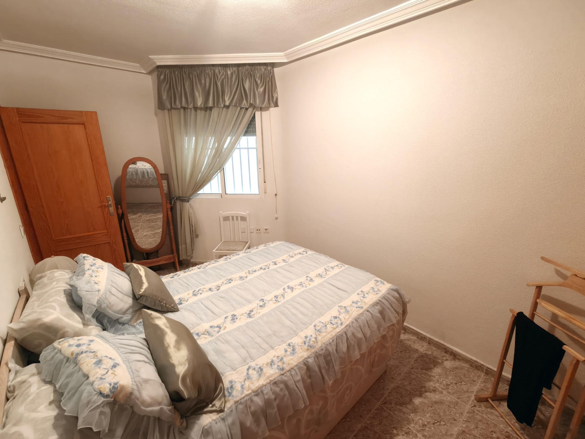 For sale - 2 Bedroom 1 Bathroom Apartment in Torrevieja - Playa Del Cura  - Alicante