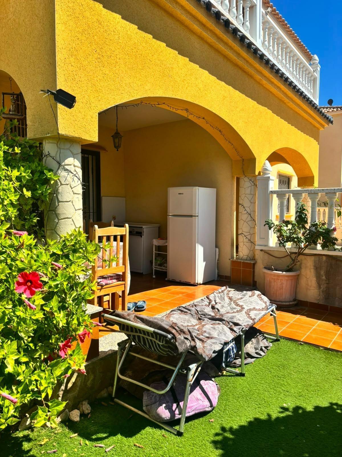 For sale - 2 Bedroom 2 Bathroom Villa in Orihuela Costa - Lomas De Cabo Roig  - Alicante