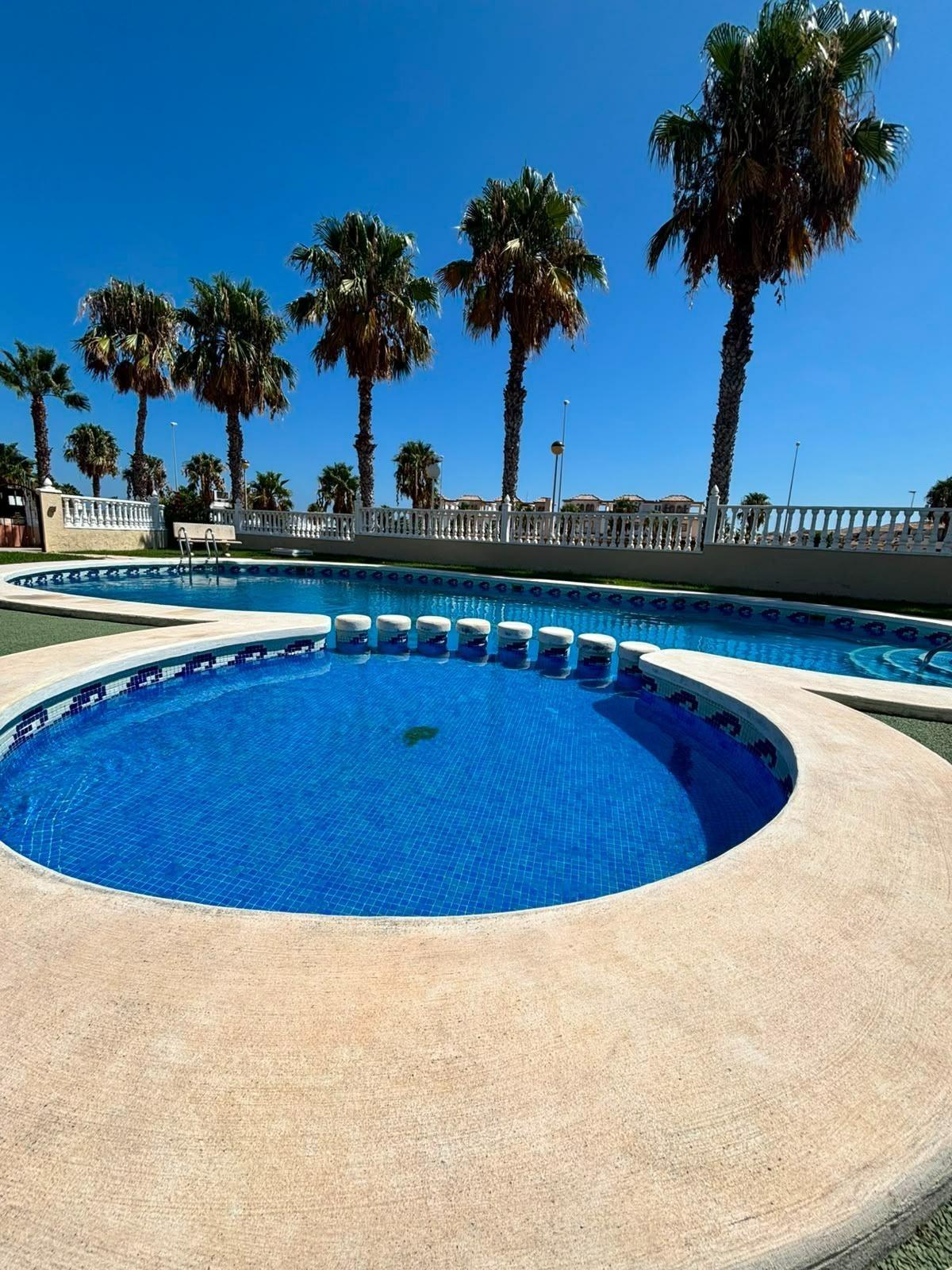 For sale - 2 Bedroom 2 Bathroom Villa in Orihuela Costa - Lomas De Cabo Roig  - Alicante