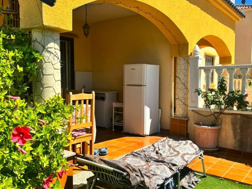 2 Bedroom 2 Bathroom Villa in Orihuela Costa