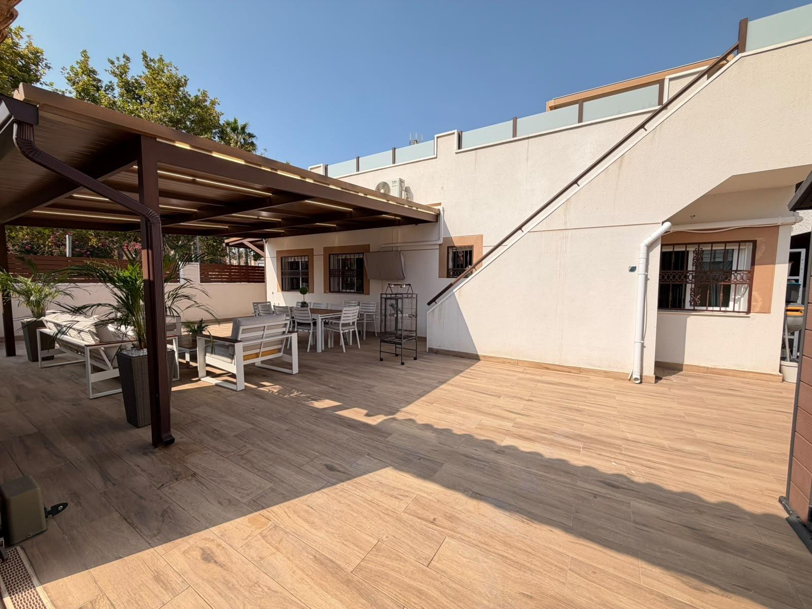 For sale - 2 Bedroom 1 Bathroom Town House in Torrevieja - Nueva Torrevieja  - Alicante