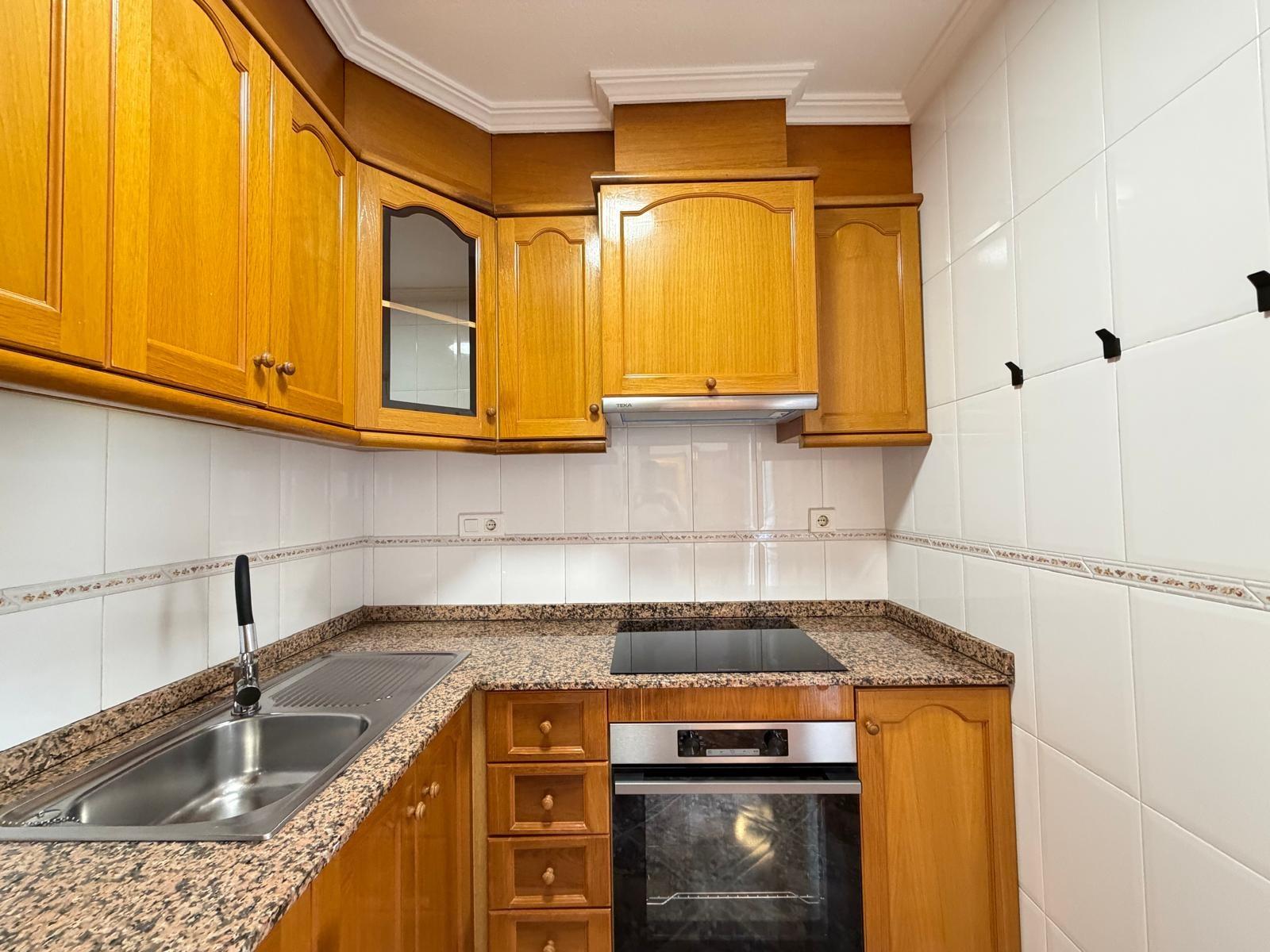 For sale - 2 Bedroom 2 Bathroom Apartment in Torrevieja - Centro  - Alicante