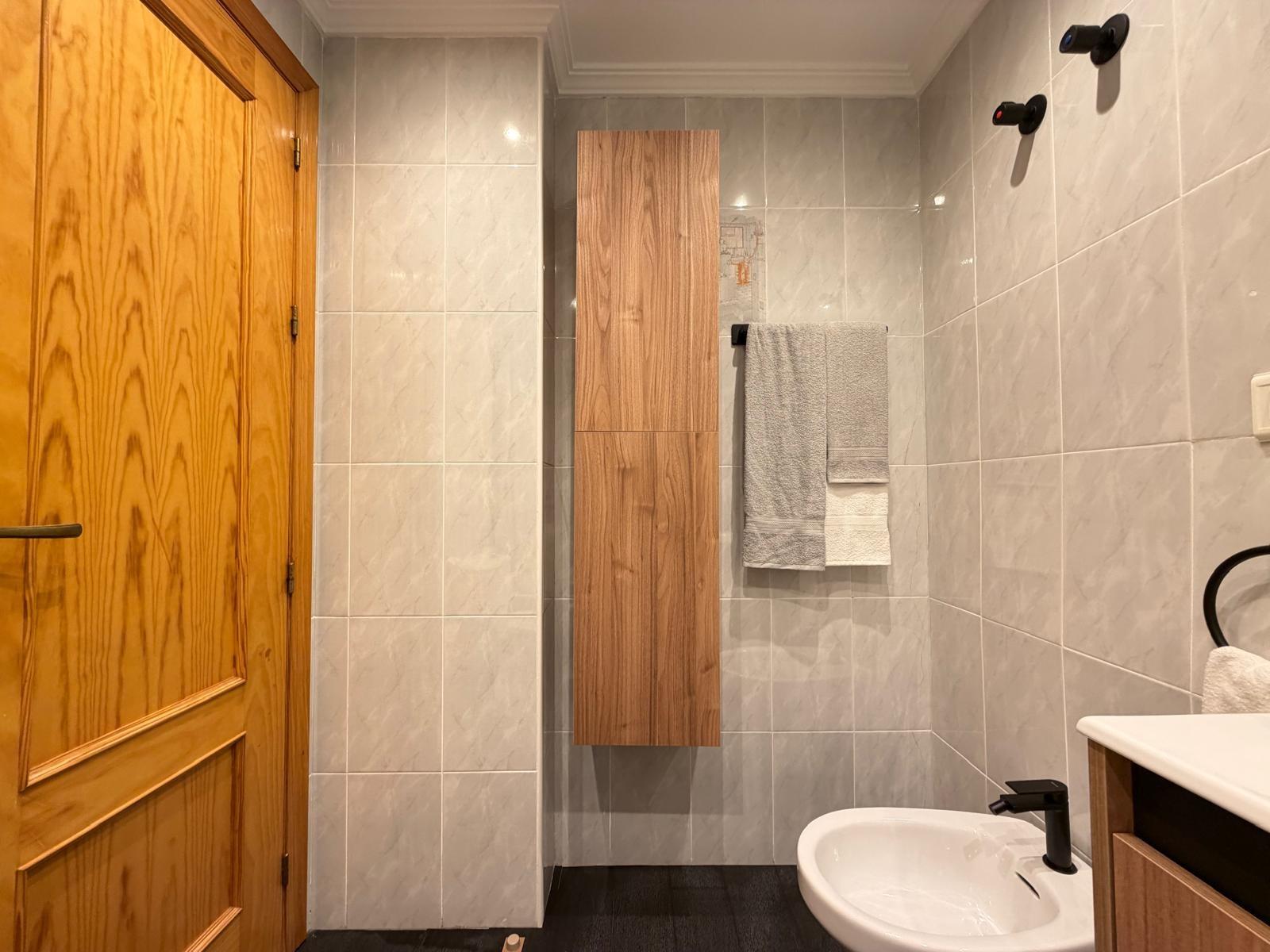 For sale - 2 Bedroom 2 Bathroom Apartment in Torrevieja - Centro  - Alicante