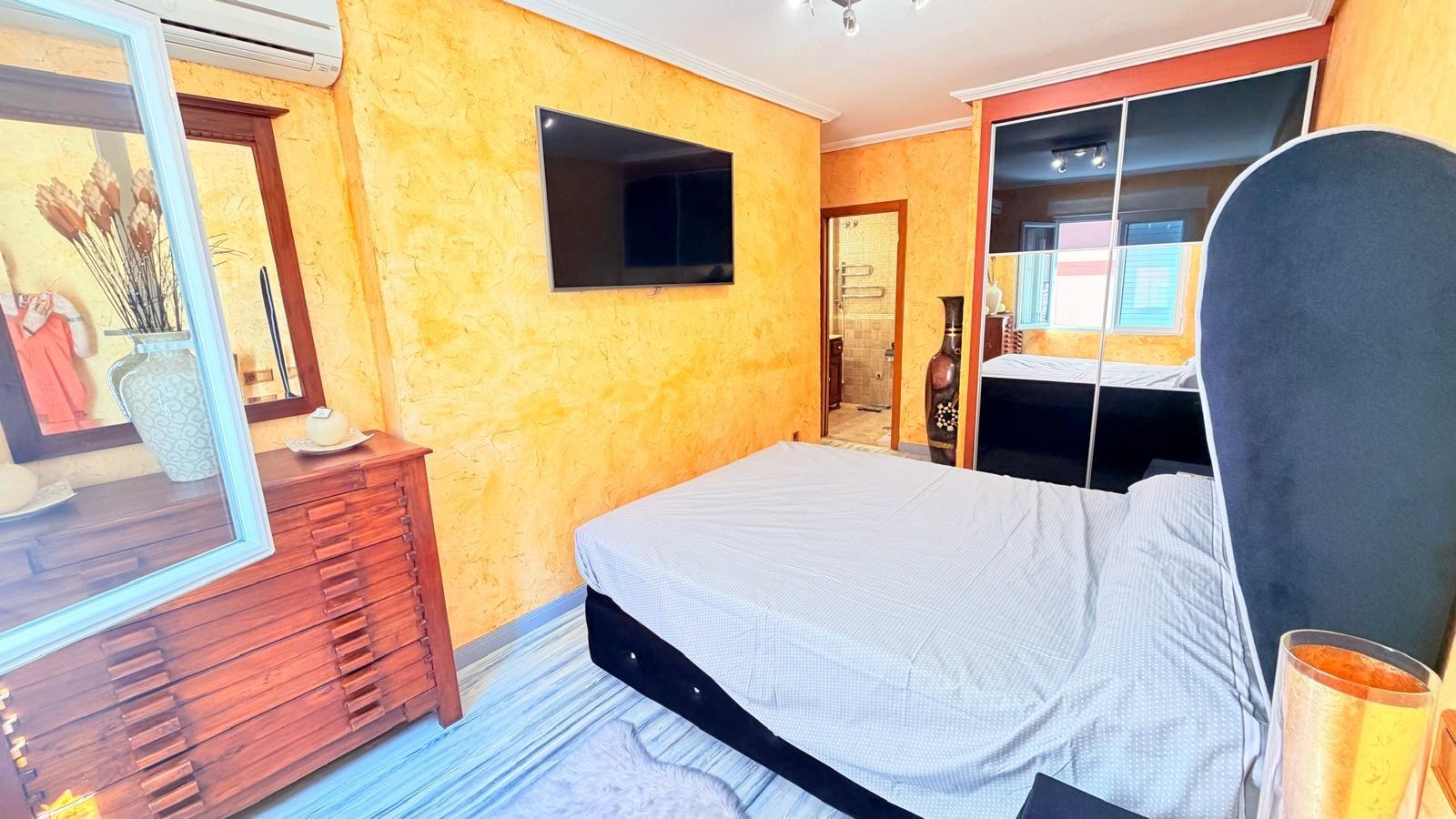 For sale - 3 Bedroom 2 Bathroom Apartment in Torrevieja - Acequion  - Alicante