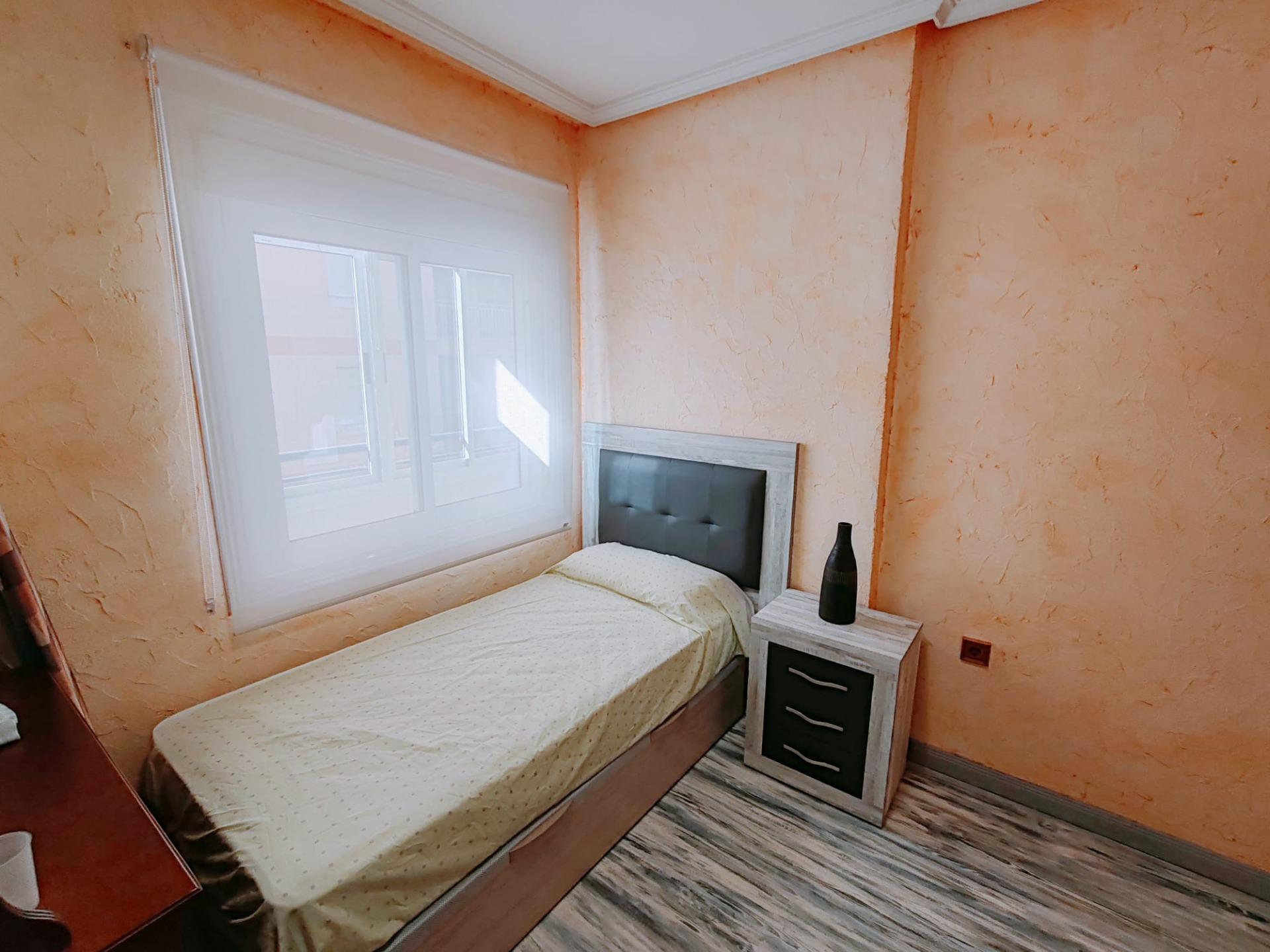 For sale - 3 Bedroom 2 Bathroom Apartment in Torrevieja - Acequion  - Alicante