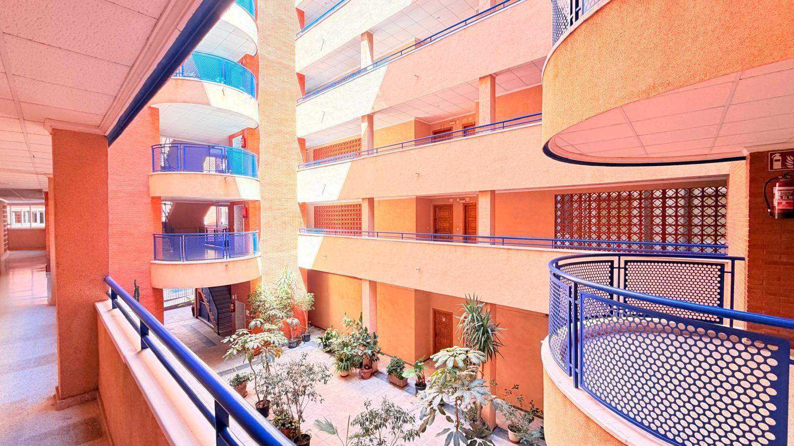 For sale - 3 Bedroom 2 Bathroom Apartment in Torrevieja - Acequion  - Alicante