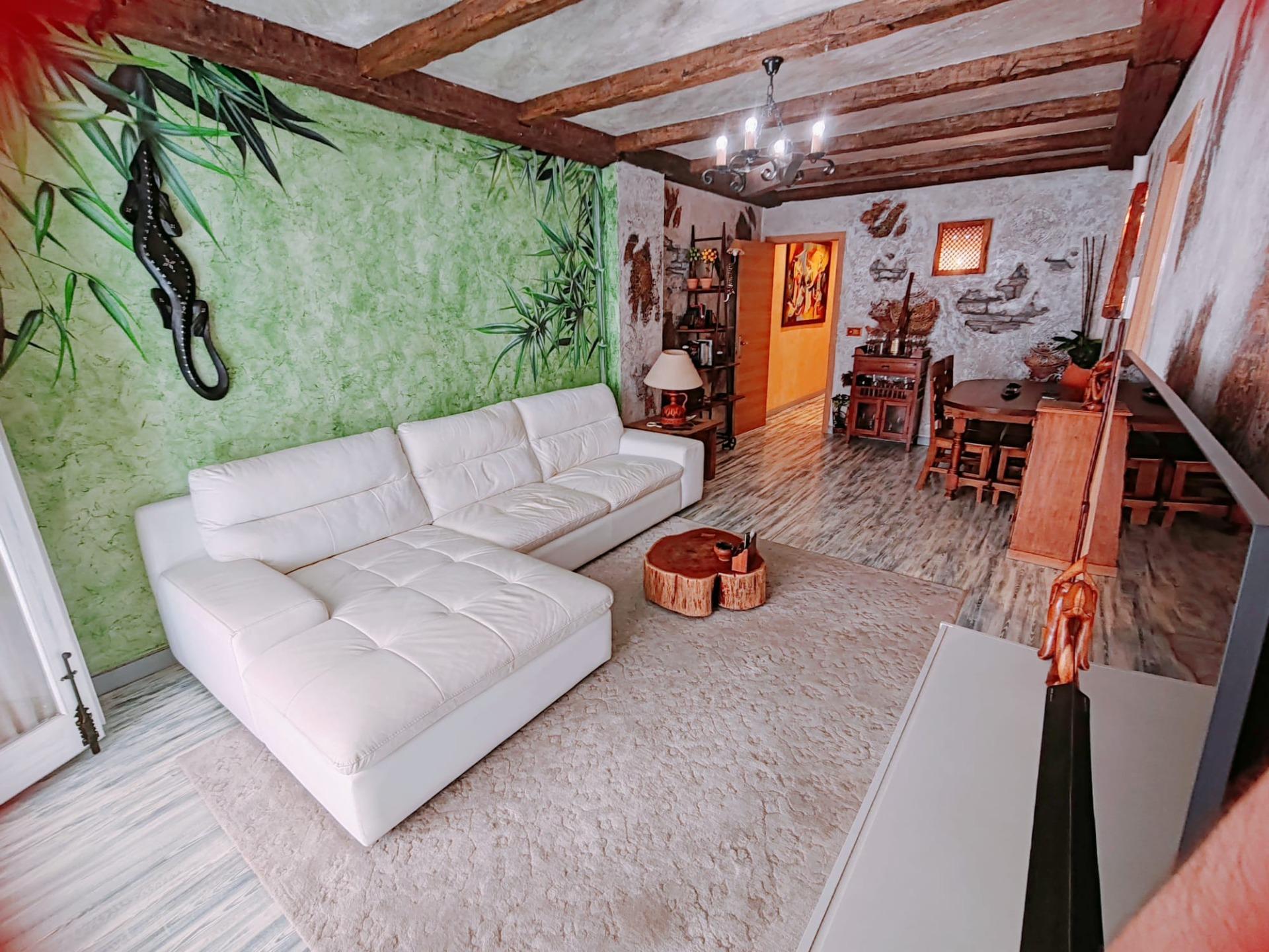 For sale - 3 Bedroom 2 Bathroom Apartment in Torrevieja - Acequion  - Alicante