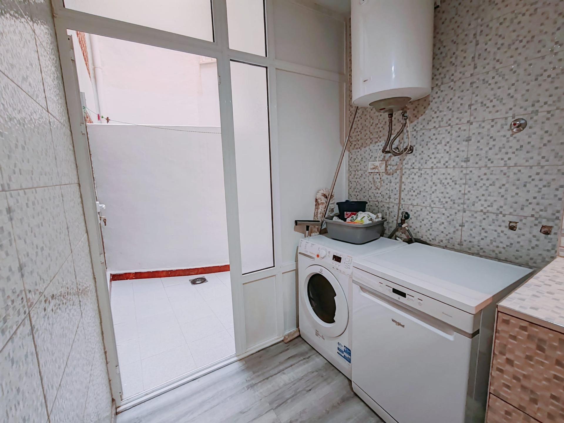 For sale - 3 Bedroom 2 Bathroom Apartment in Torrevieja - Acequion  - Alicante