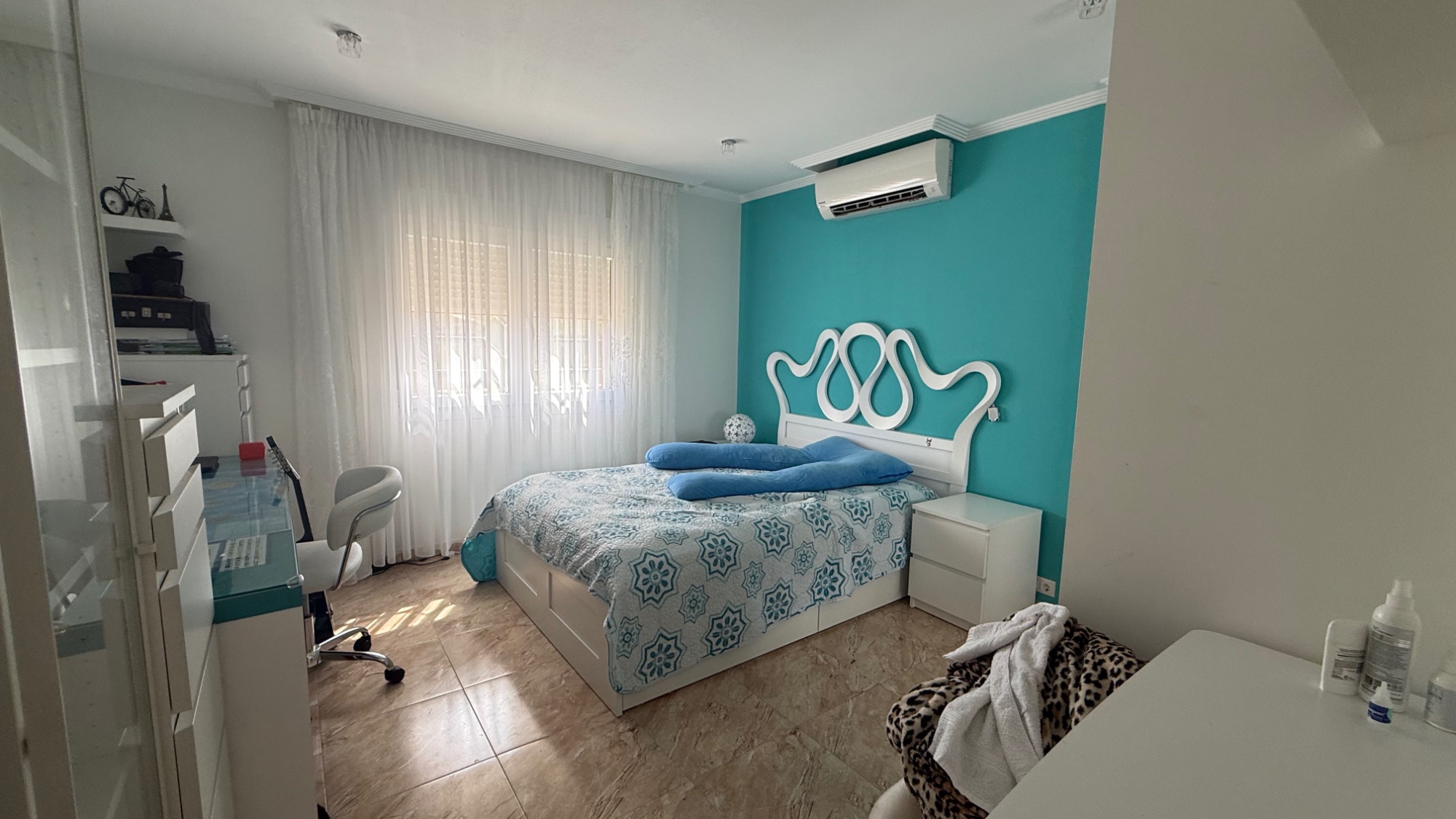 For sale - 7 Bedroom 4 Bathroom Villa in Torrevieja - Costa Blanca  - Alicante