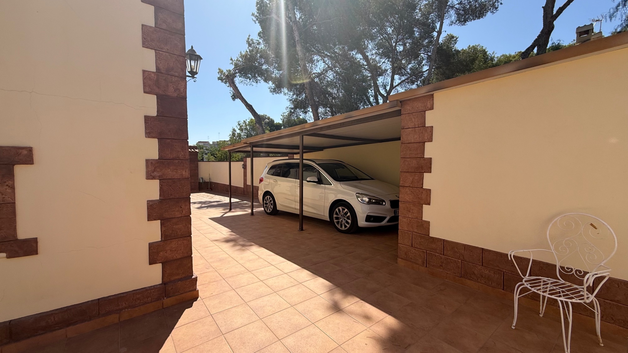 For sale - 7 Bedroom 4 Bathroom Villa in Torrevieja - Costa Blanca  - Alicante