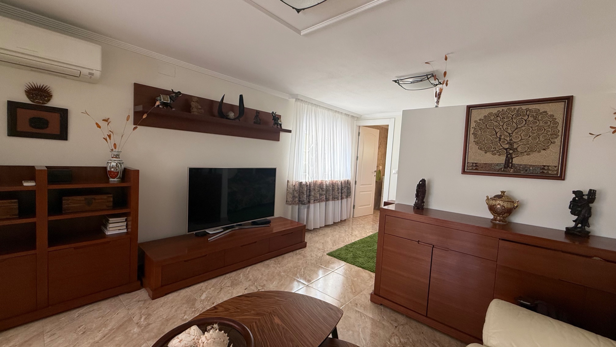 For sale - 7 Bedroom 4 Bathroom Villa in Torrevieja - Costa Blanca  - Alicante