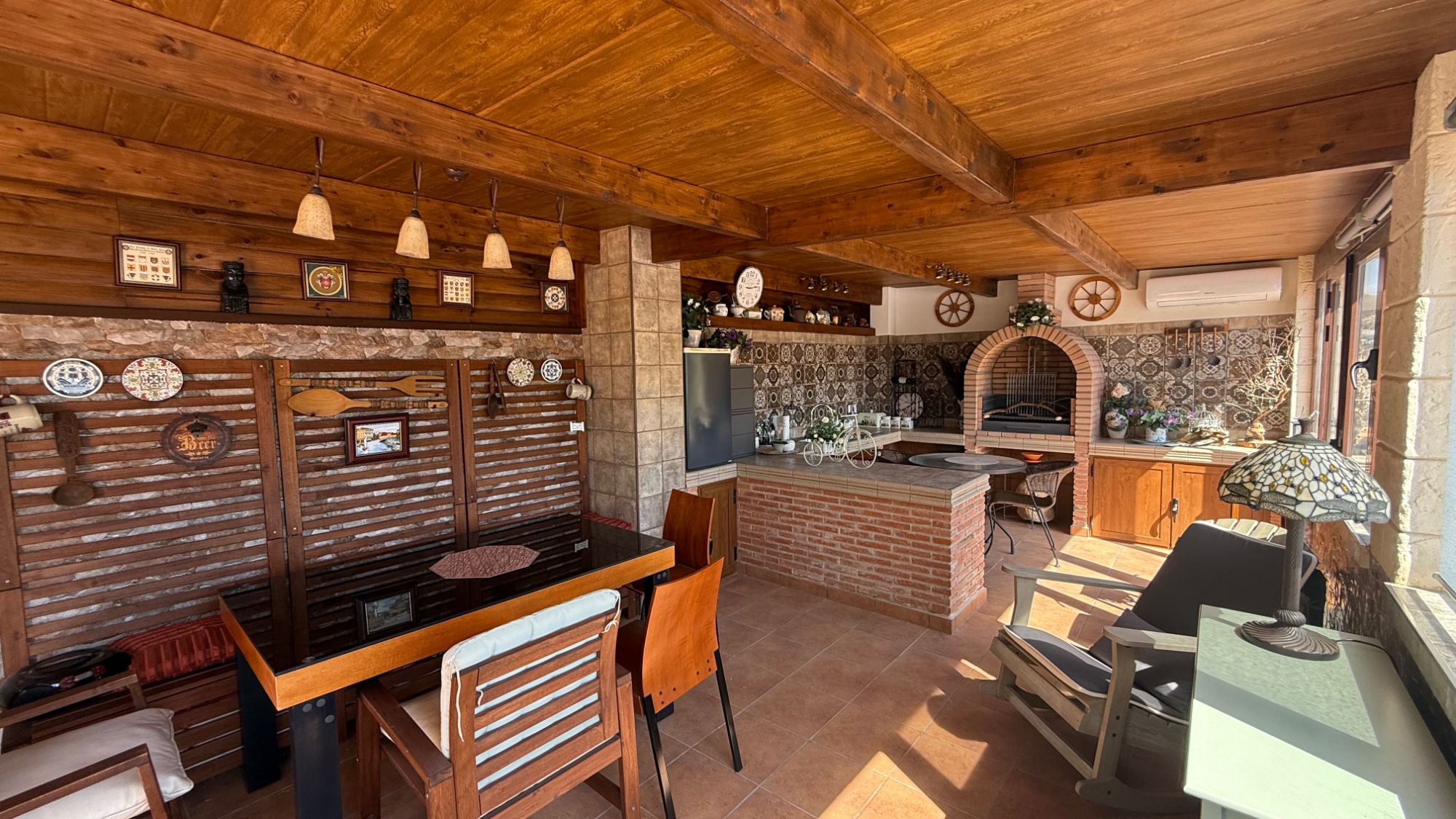 For sale - 7 Bedroom 4 Bathroom Villa in Torrevieja - Costa Blanca  - Alicante