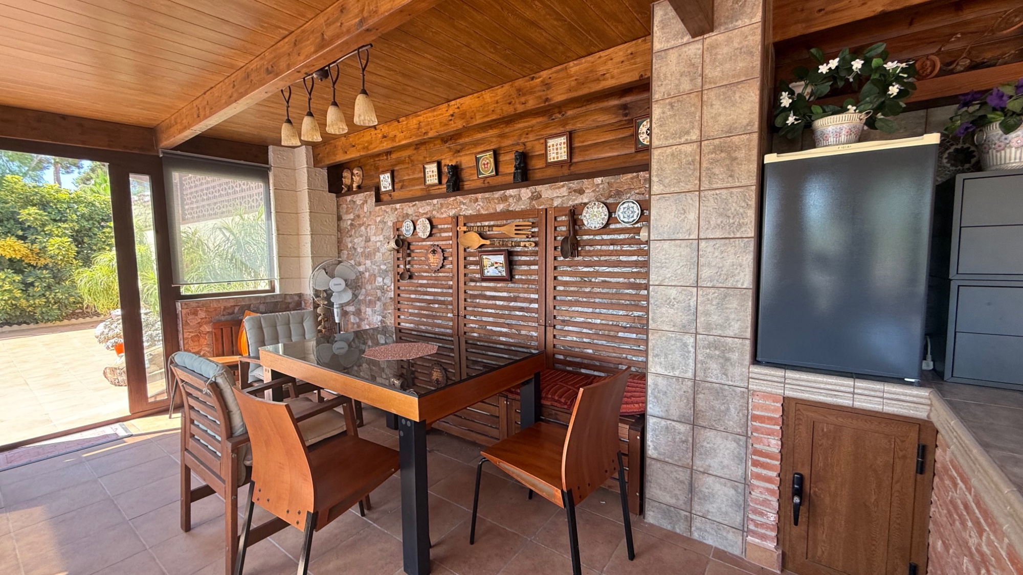 For sale - 7 Bedroom 4 Bathroom Villa in Torrevieja - Costa Blanca  - Alicante