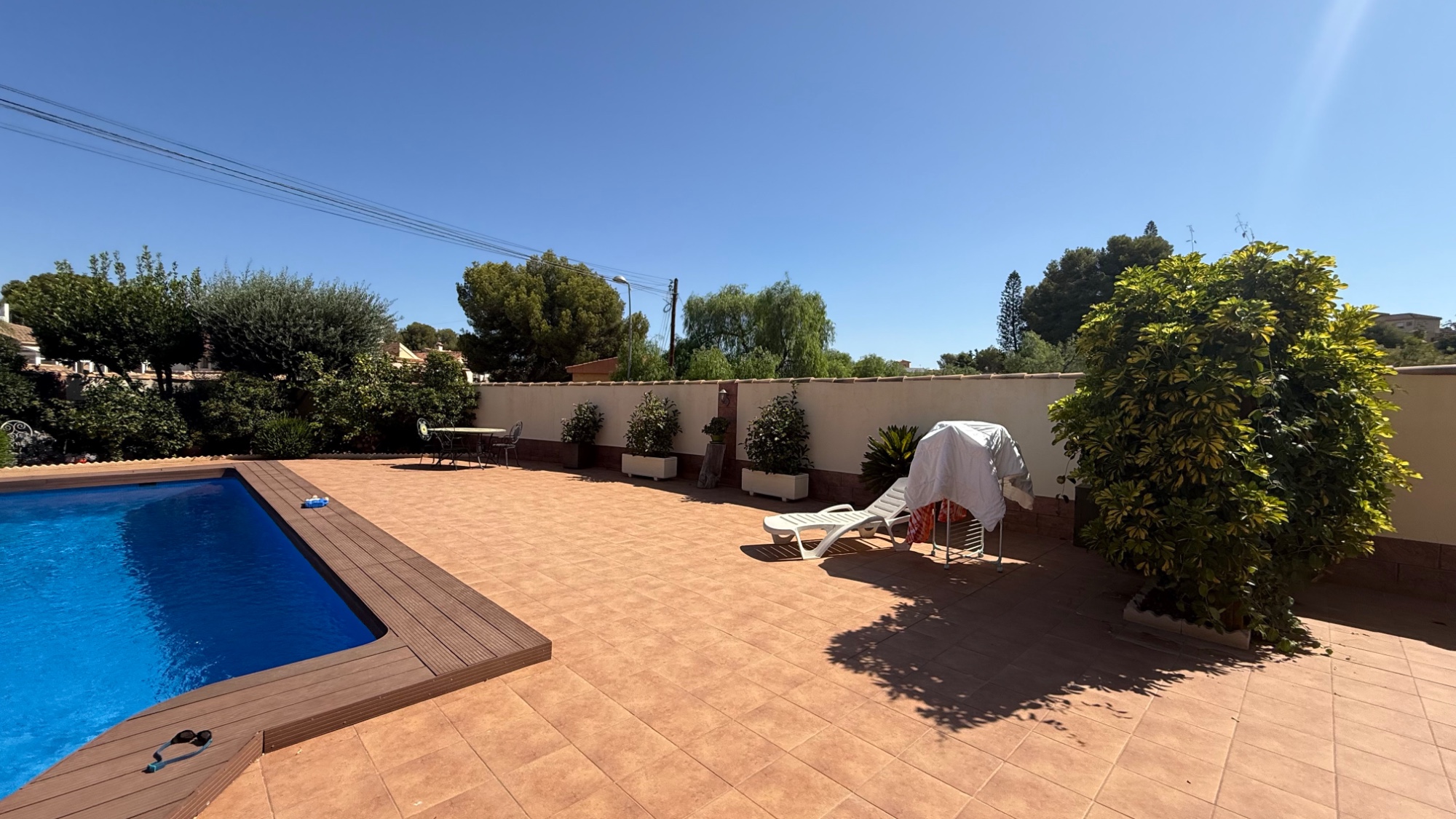 For sale - 7 Bedroom 4 Bathroom Villa in Torrevieja - Costa Blanca  - Alicante