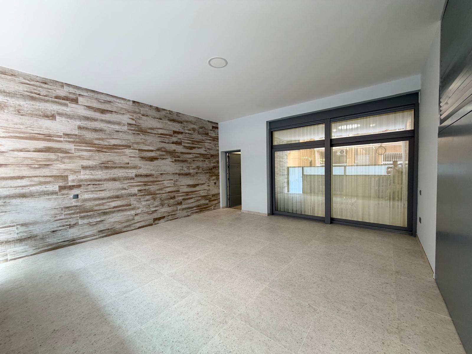 For sale - 2 Bedroom 2 Bathroom Apartment in Torrevieja - Playa Del Cura  - Alicante