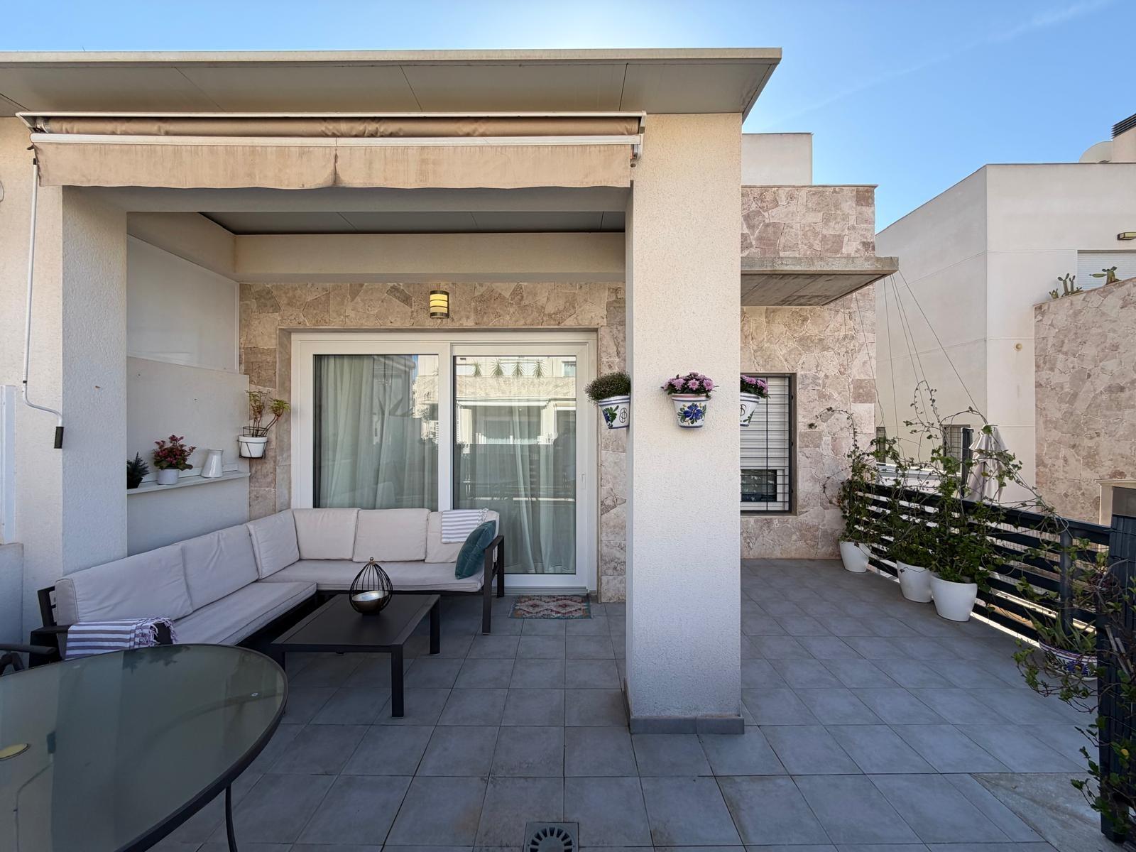 For sale - 3 Bedroom 3 Bathroom Town House in Torrevieja - aguas nuevas  - Alicante