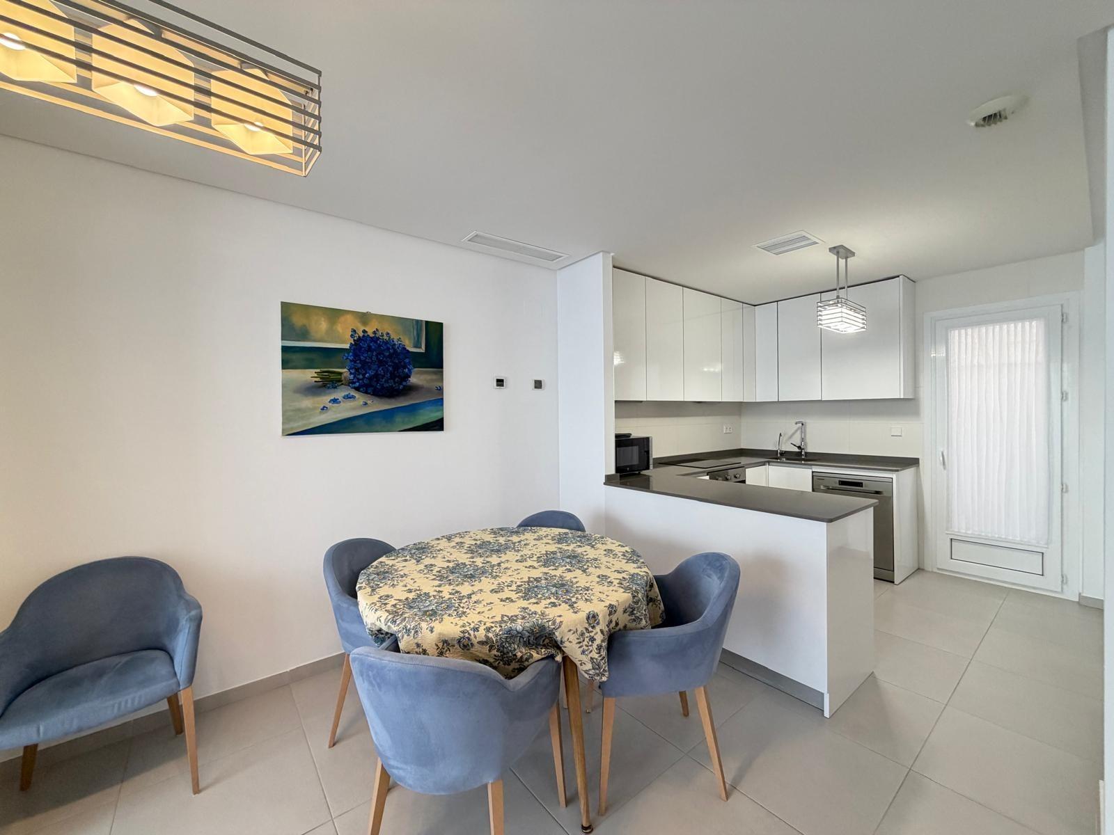 For sale - 3 Bedroom 3 Bathroom Town House in Torrevieja - aguas nuevas  - Alicante