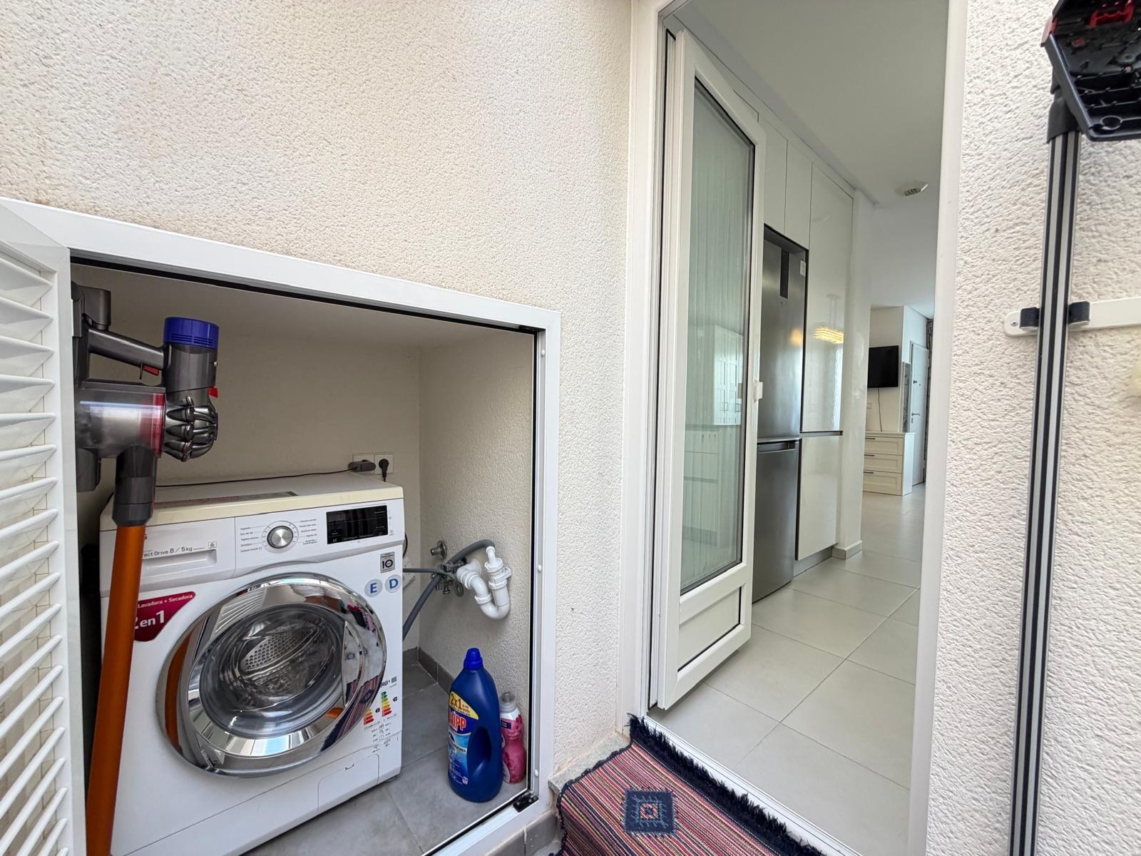 For sale - 3 Bedroom 3 Bathroom Town House in Torrevieja - aguas nuevas  - Alicante