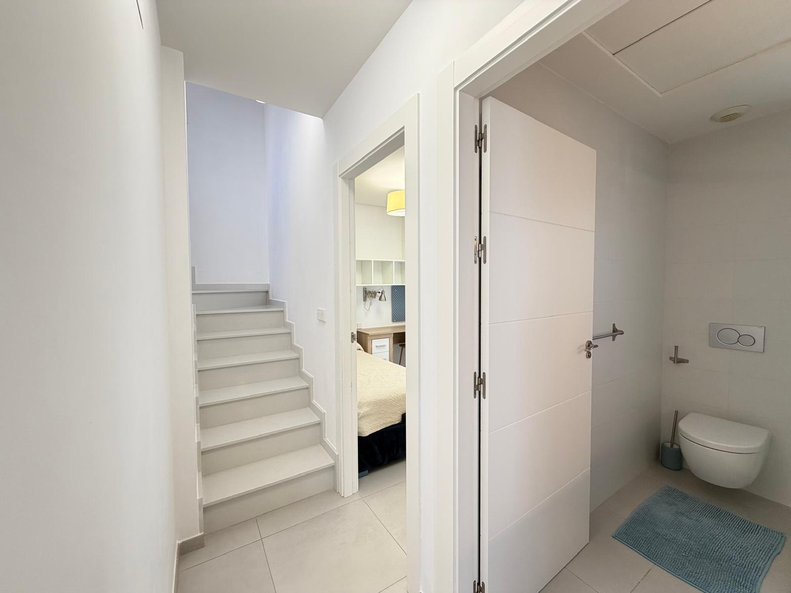 For sale - 3 Bedroom 3 Bathroom Town House in Torrevieja - aguas nuevas  - Alicante